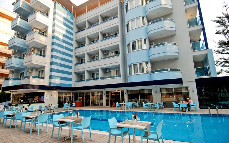 Kleopatra Ramira Hotel