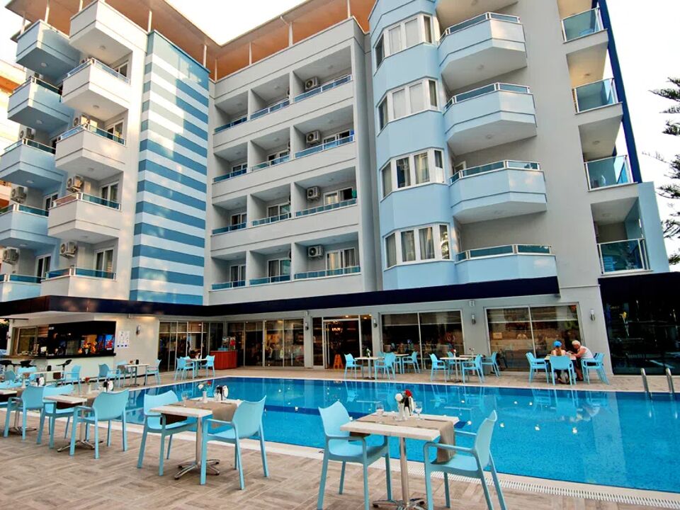 Kleopatra Ramira Hotel