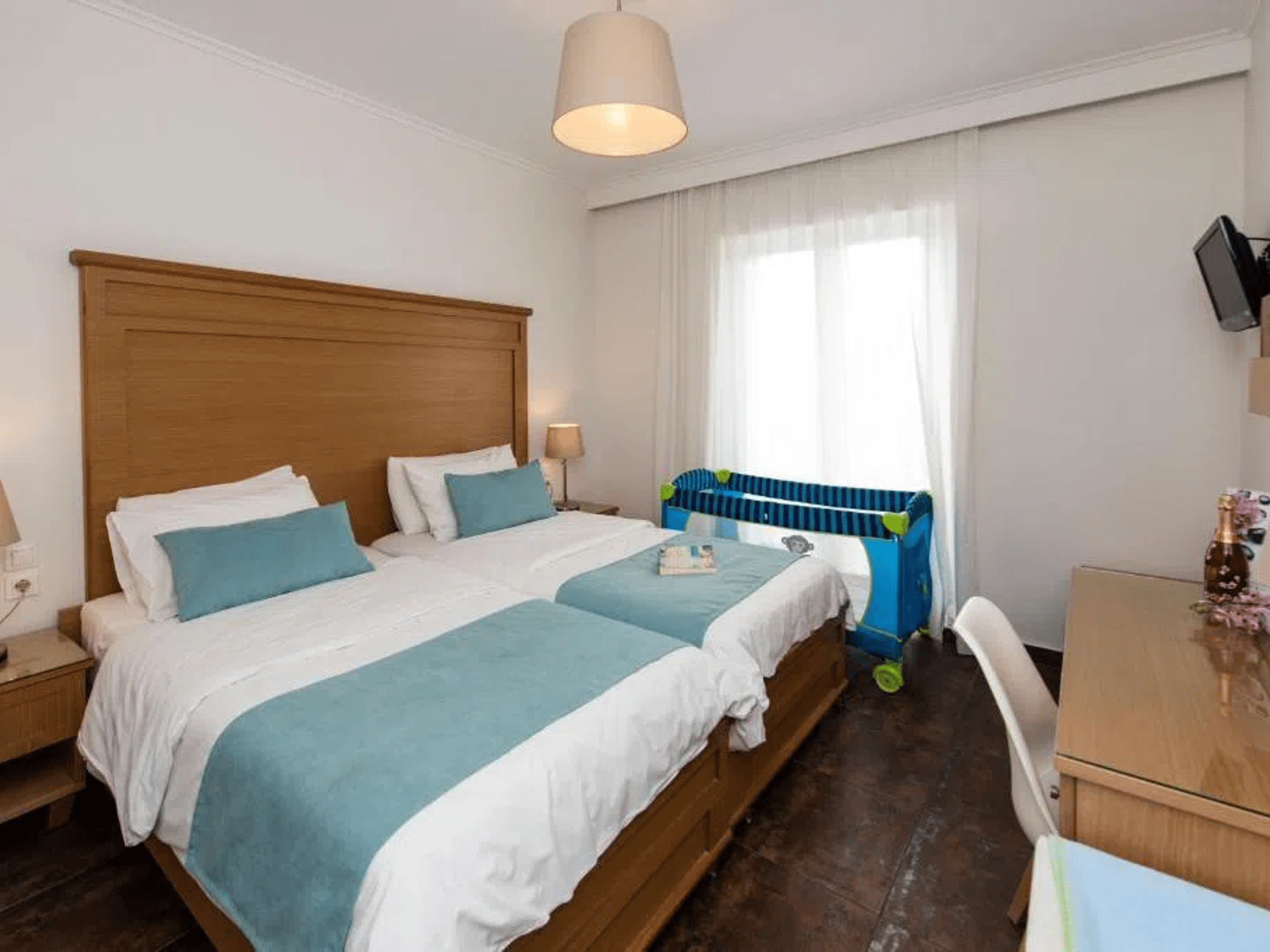Peridis Family Resort