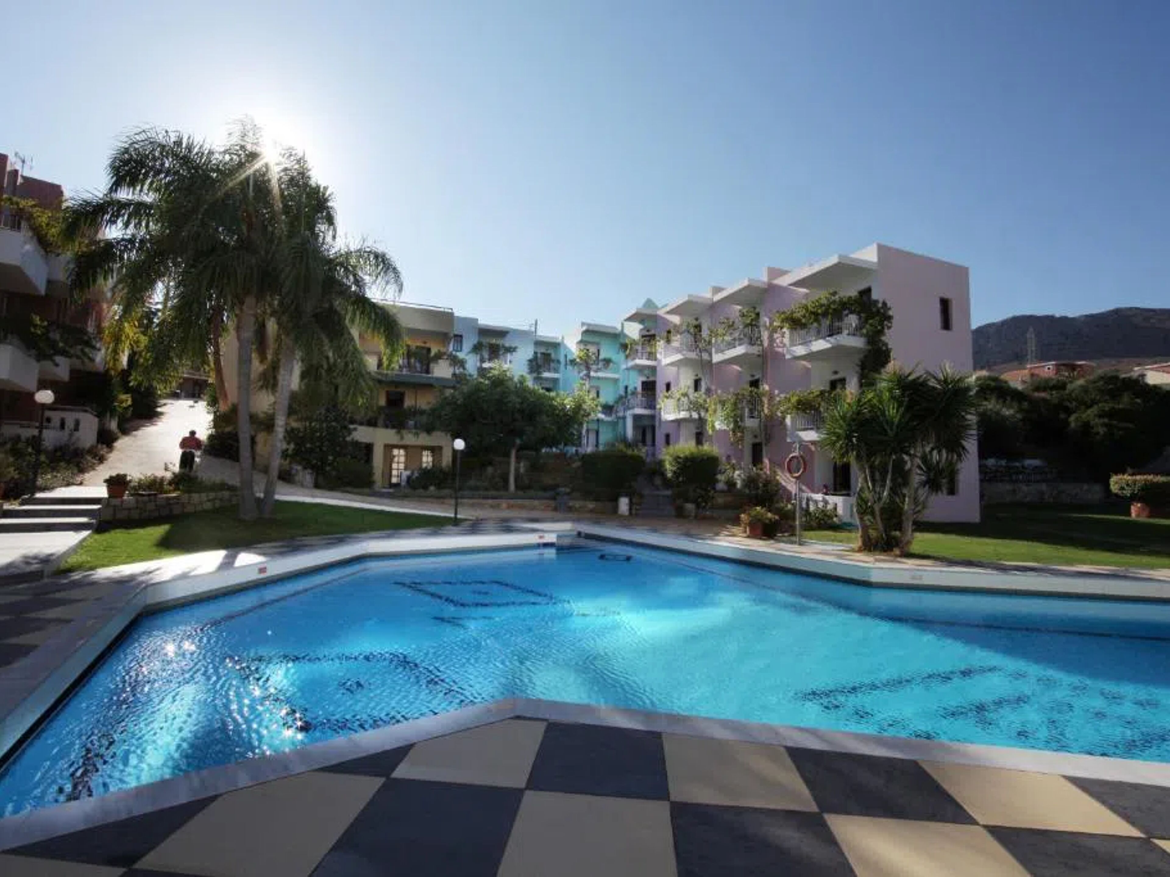 Bellos Hotel & Appartementen