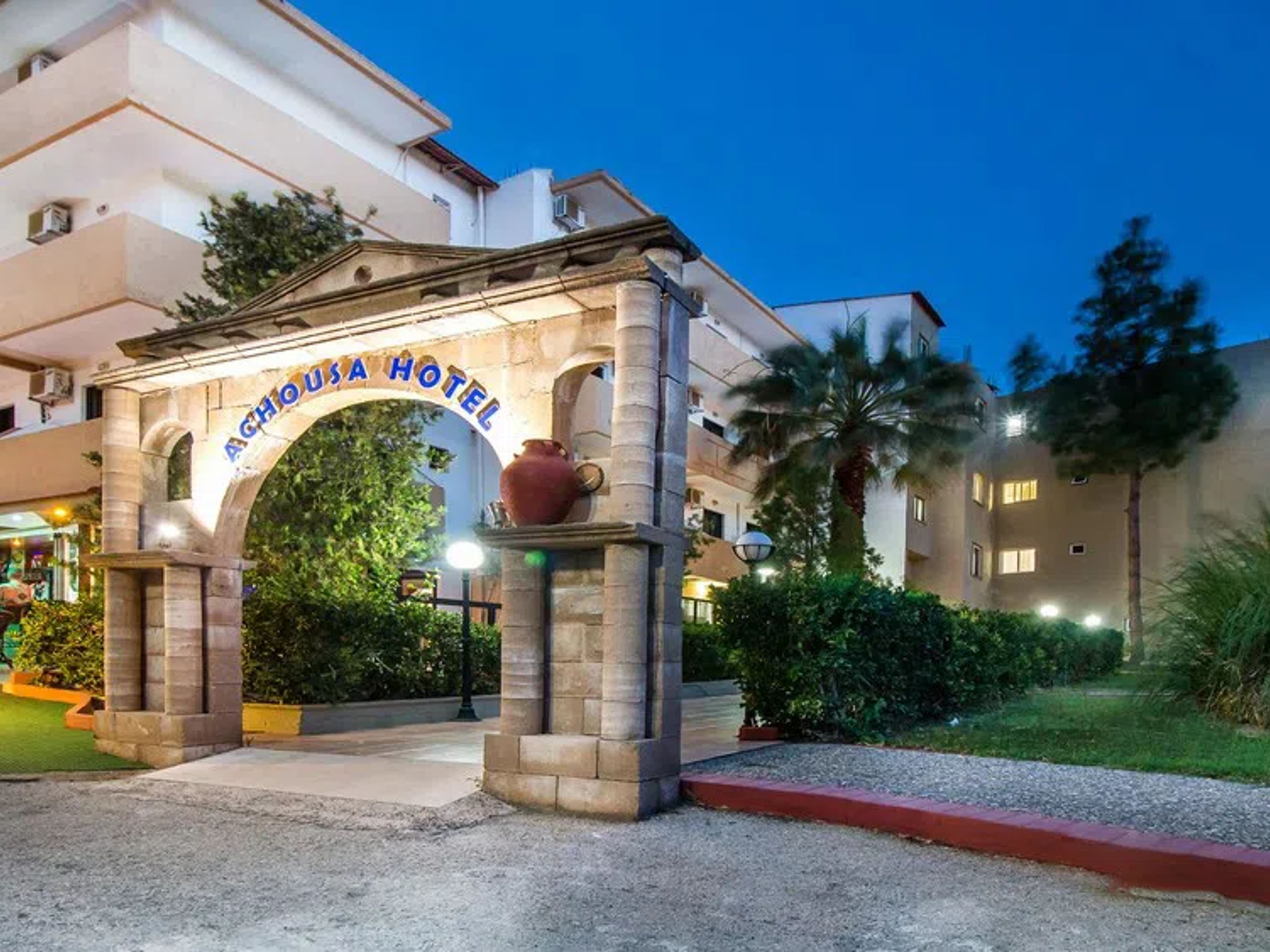 Cabú Hotel