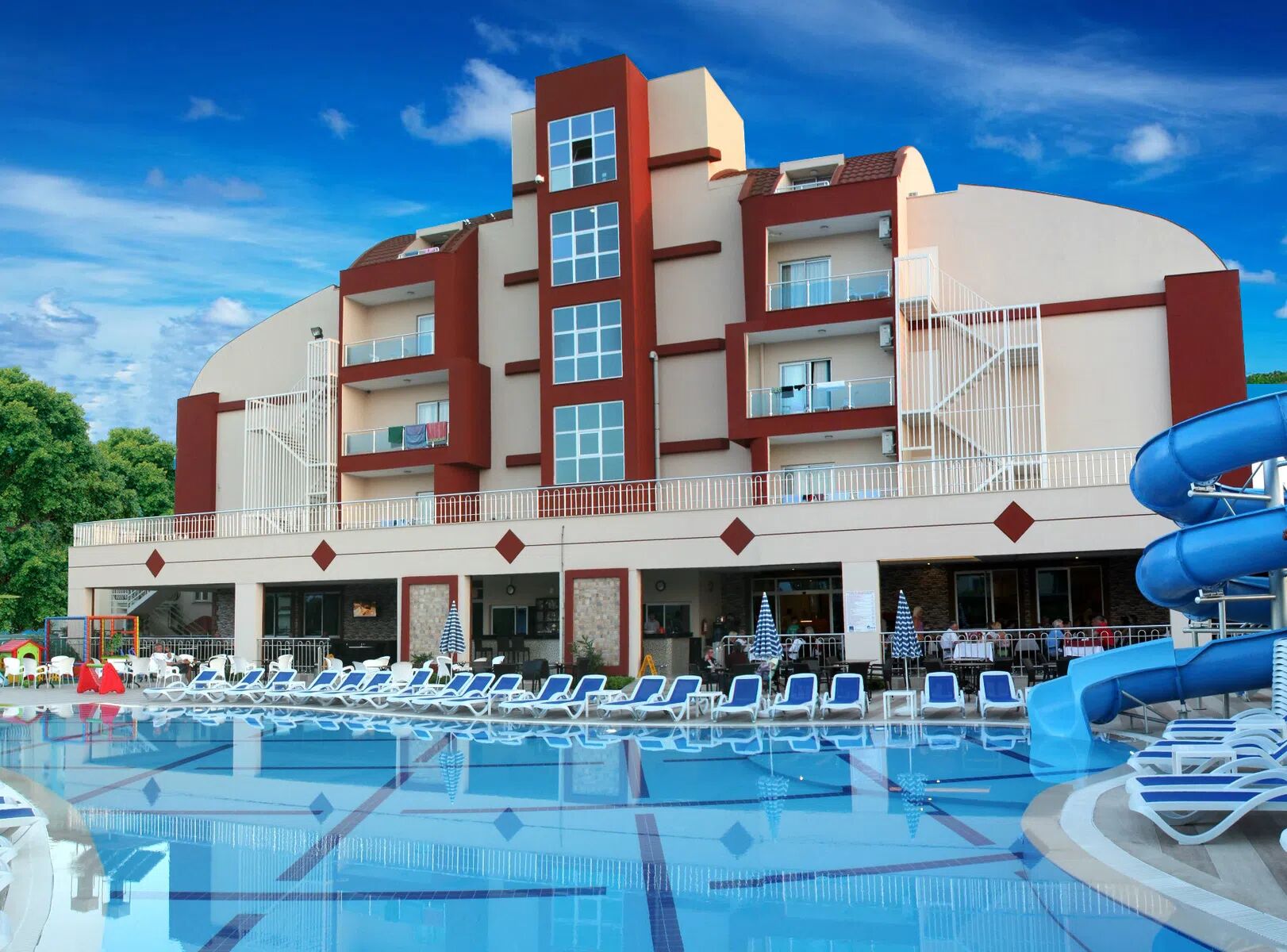 side-west-park-hotel