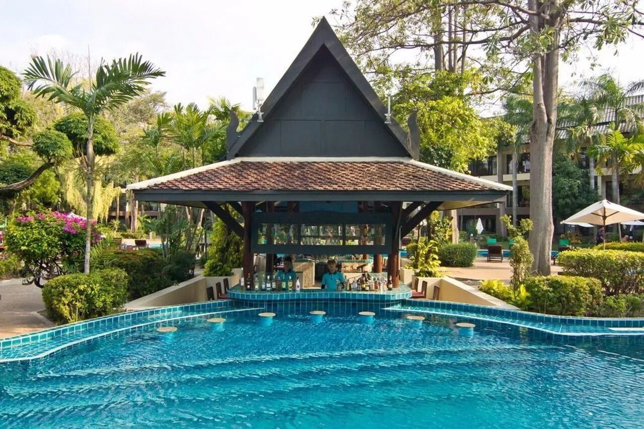 the-green-park-resort