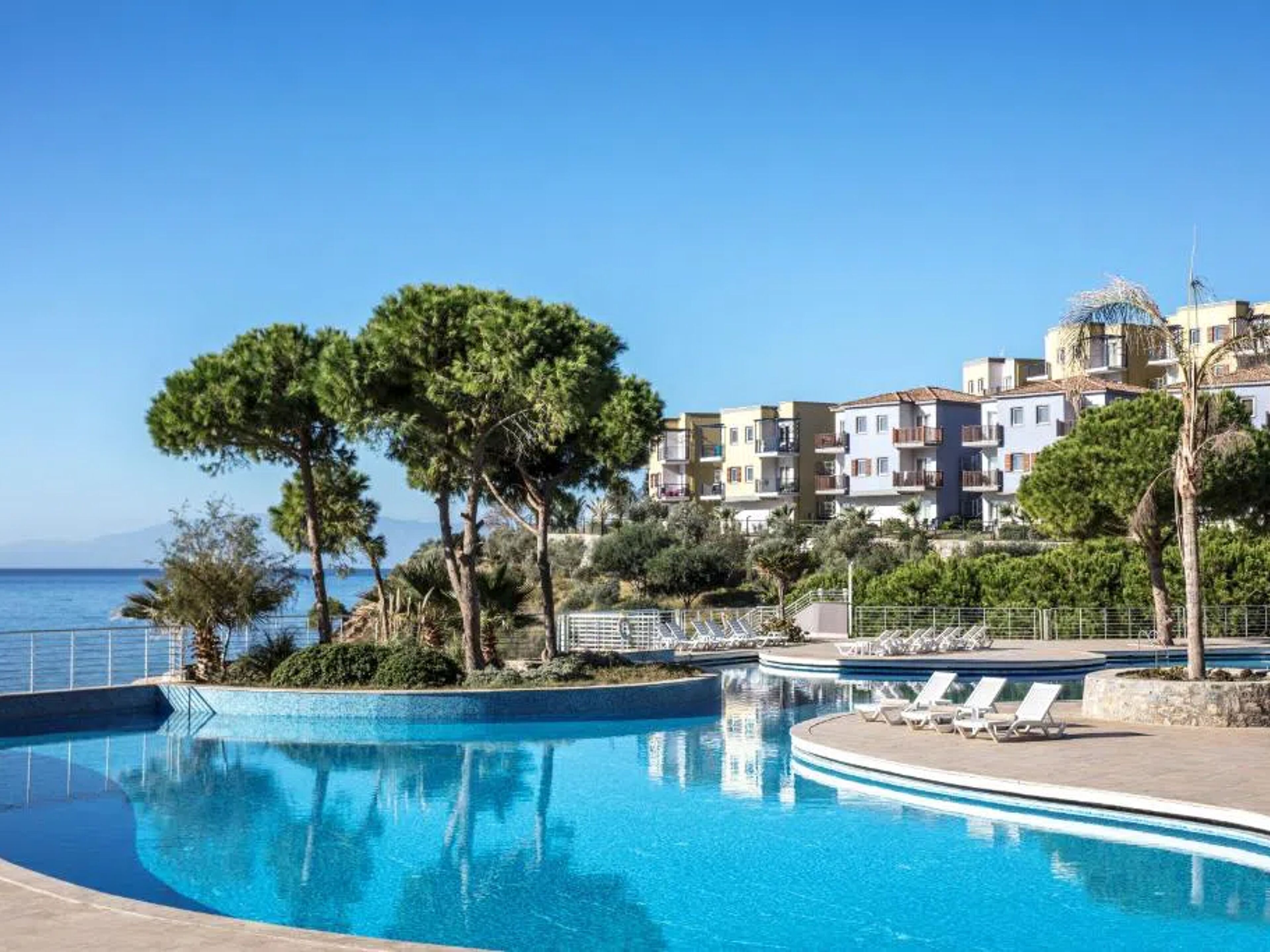 Aria Claros Beach & Spa Resort