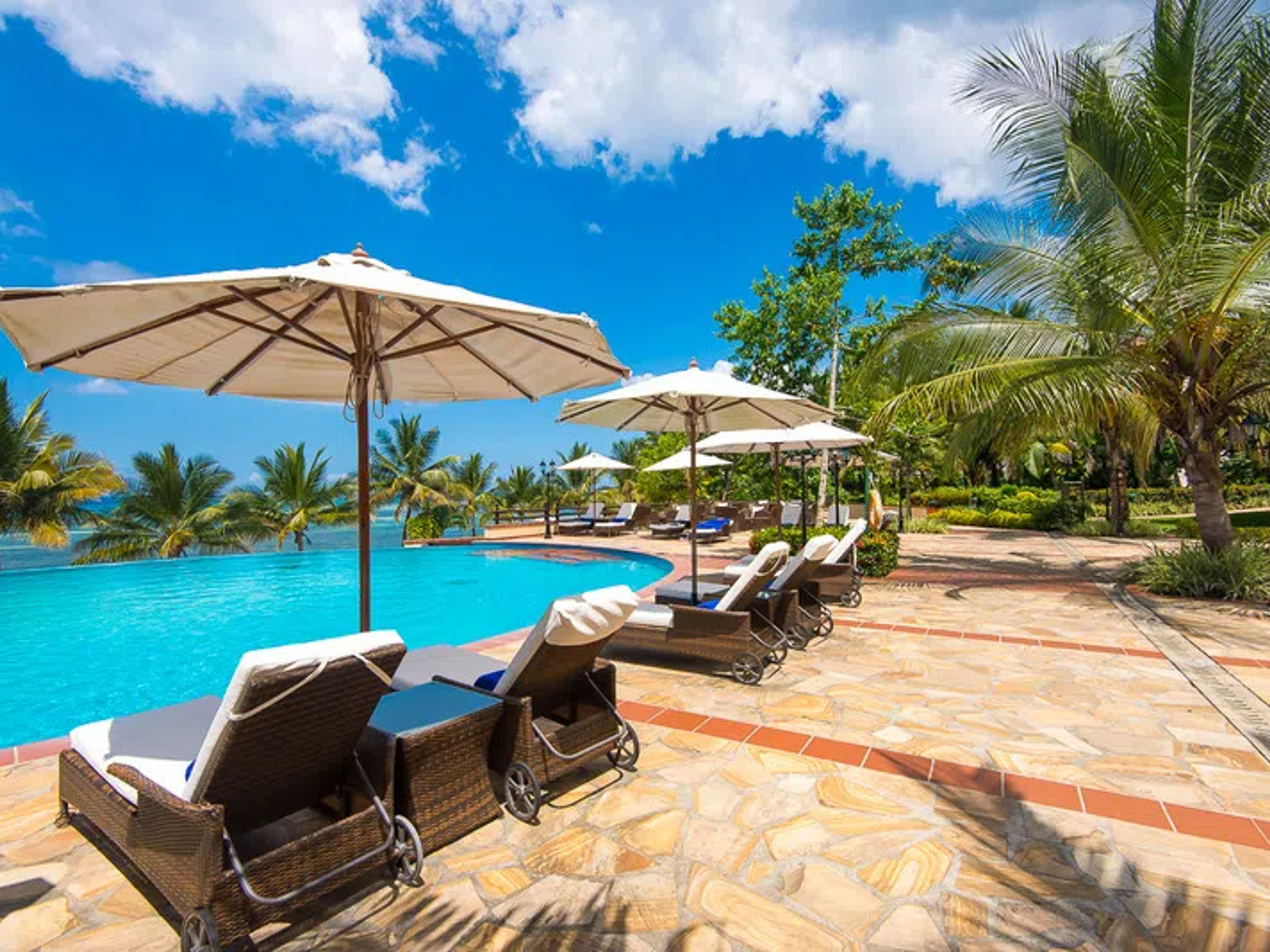 Sea Cliff Resort & Spa