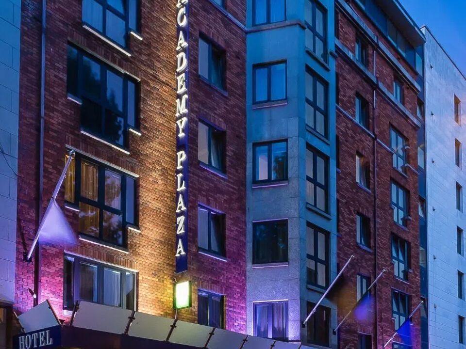 Academy Plaza Hotel