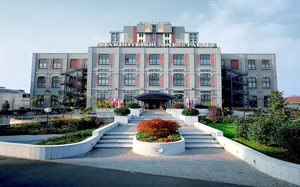 Starhotels Business Palace