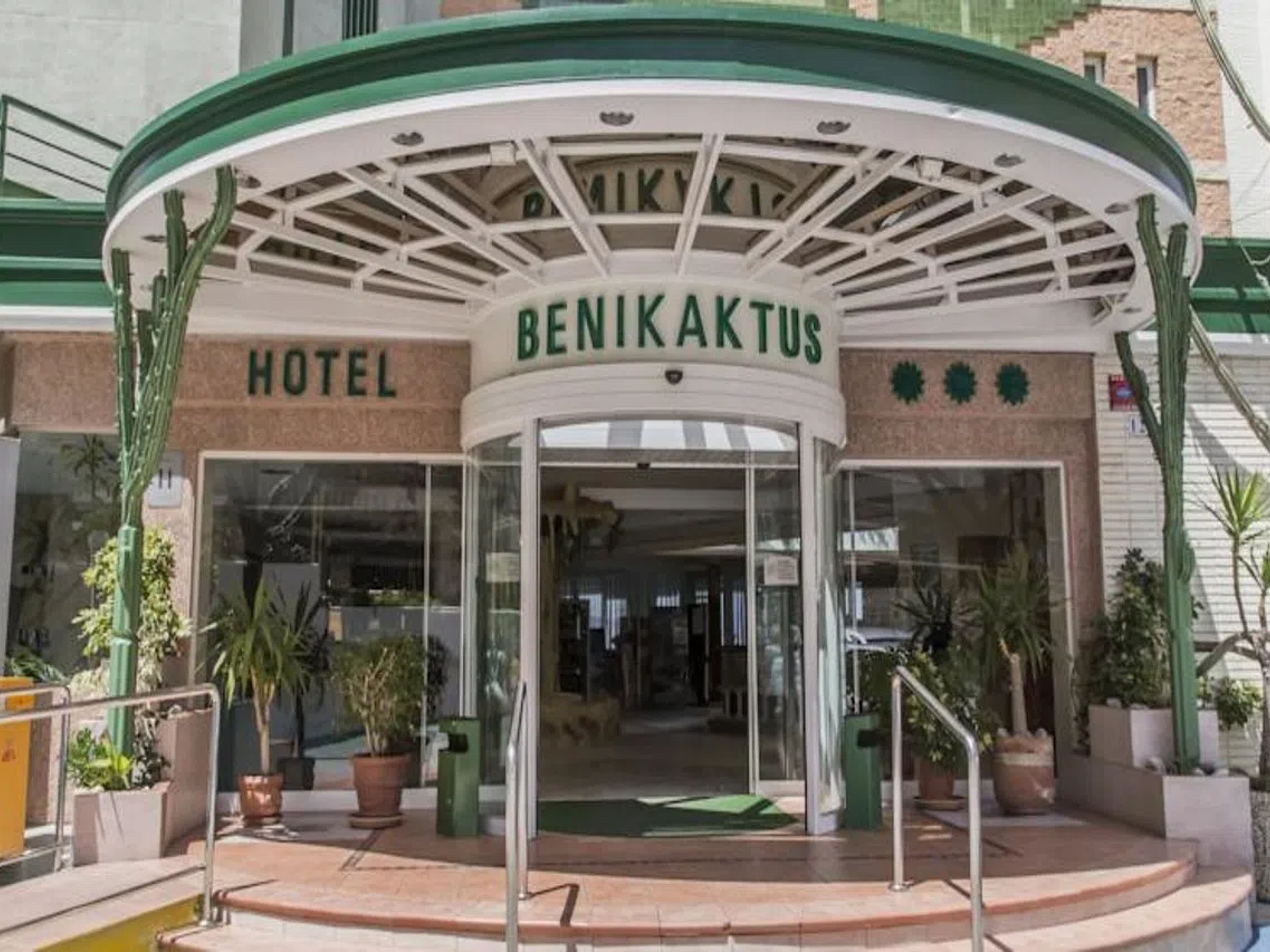 Hotel Benikaktus