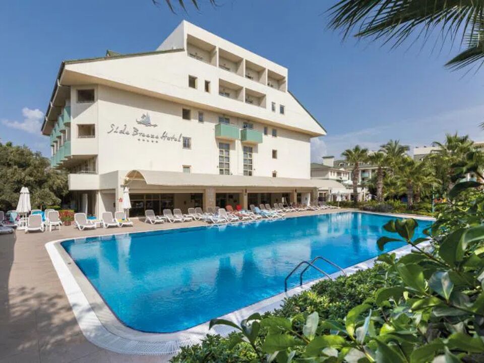 Side Breeze Hotel