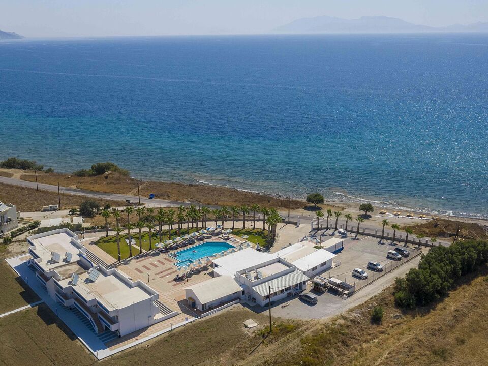 Mammis Beach Hotel
