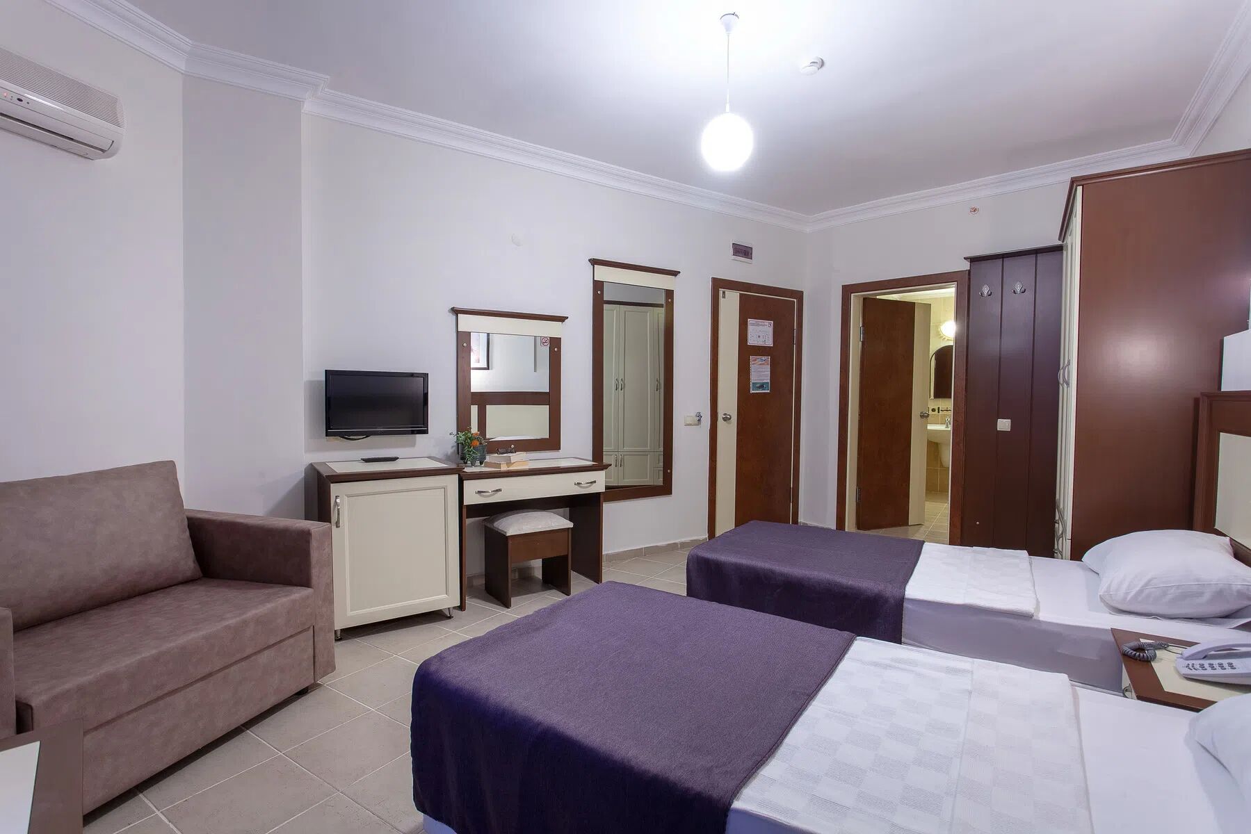 kaila-city-hotel