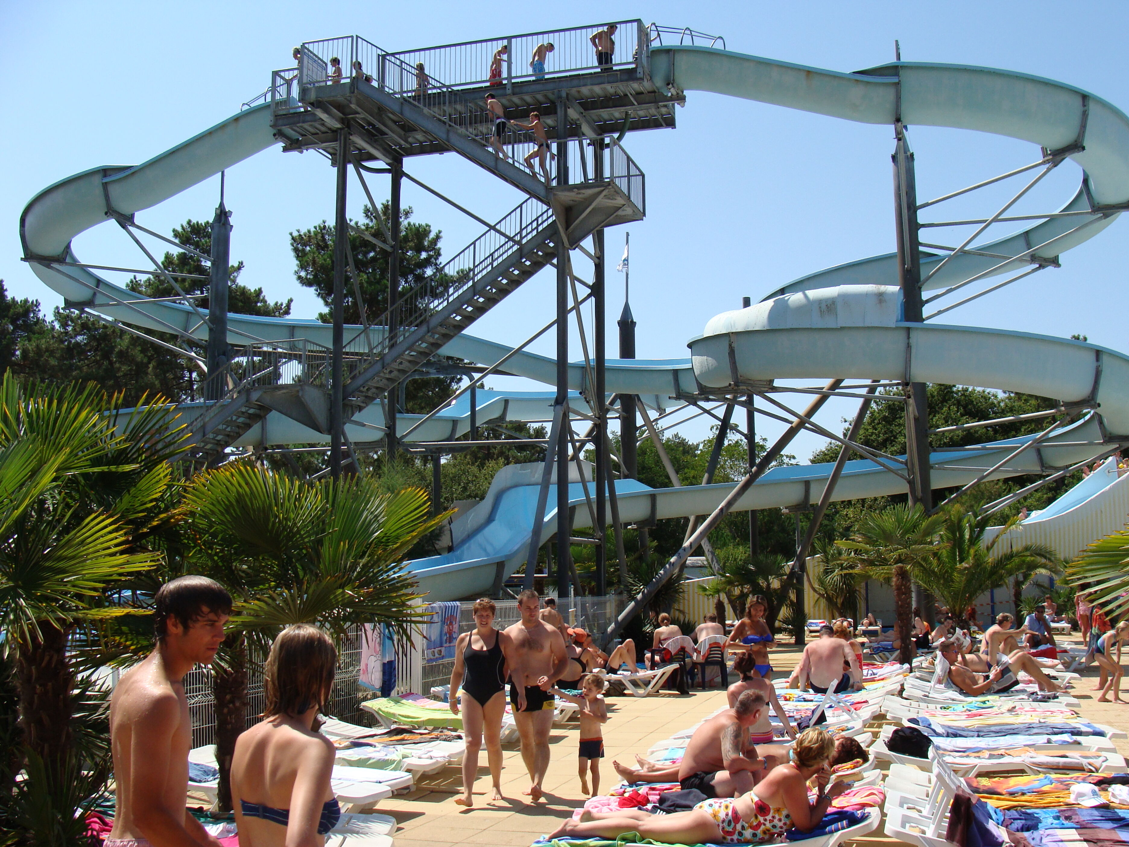 Camping La Pinède 