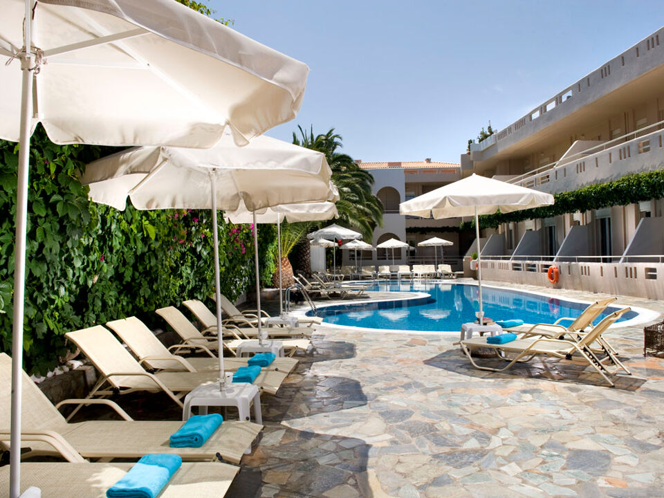 Axos Hotel