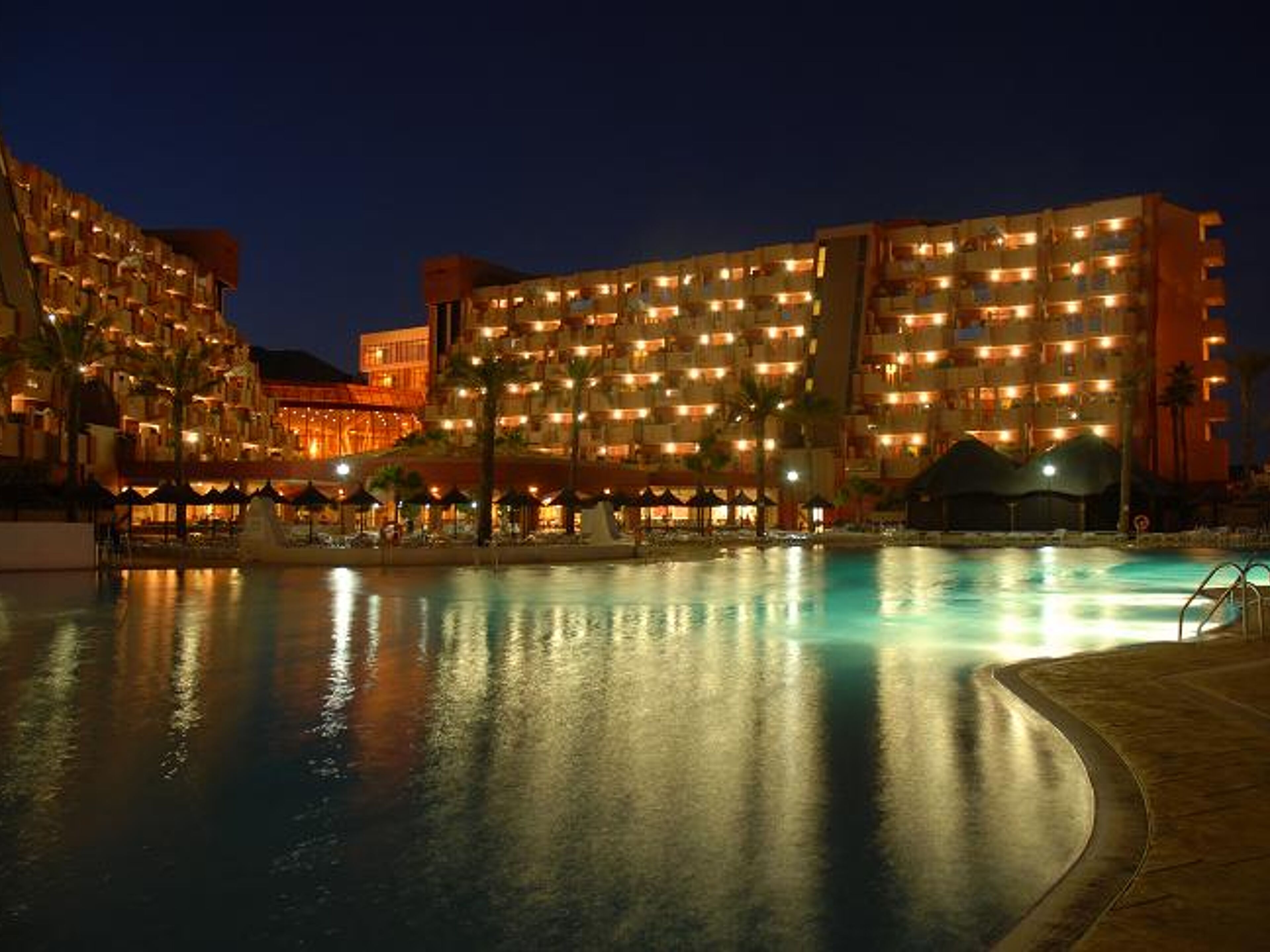 Holiday World Village Hotel