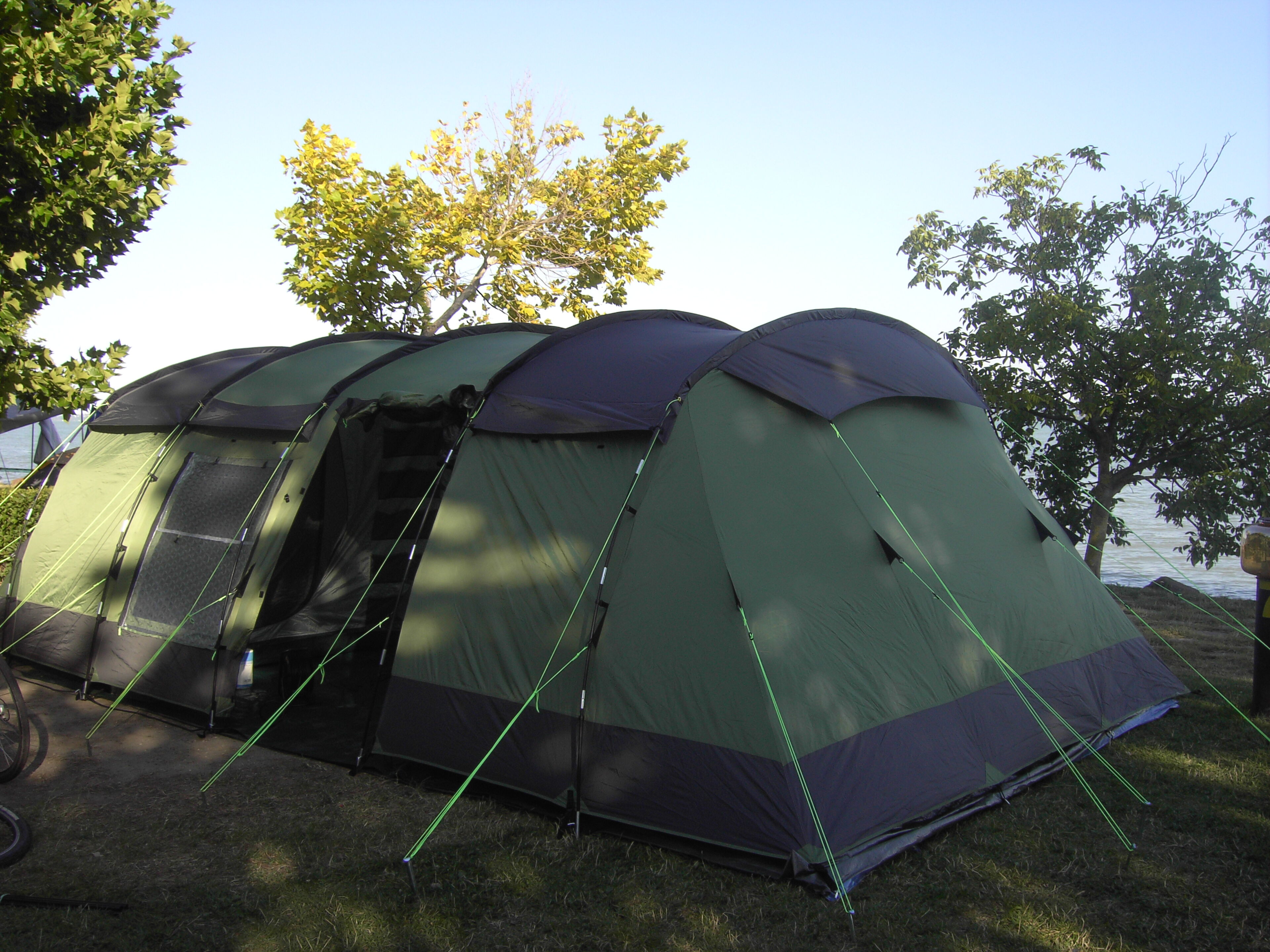 Balatontourist Camping Strand-Holiday
