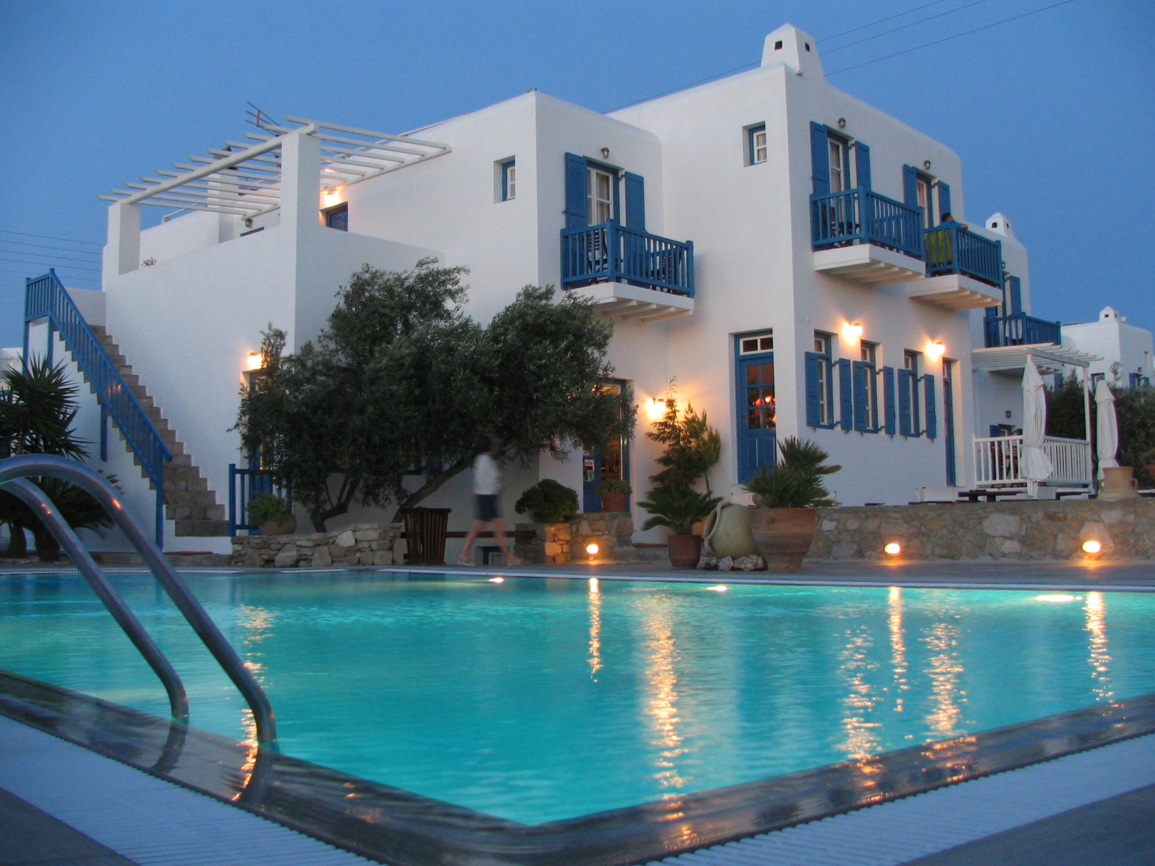 Vienoula's Garden Hotel