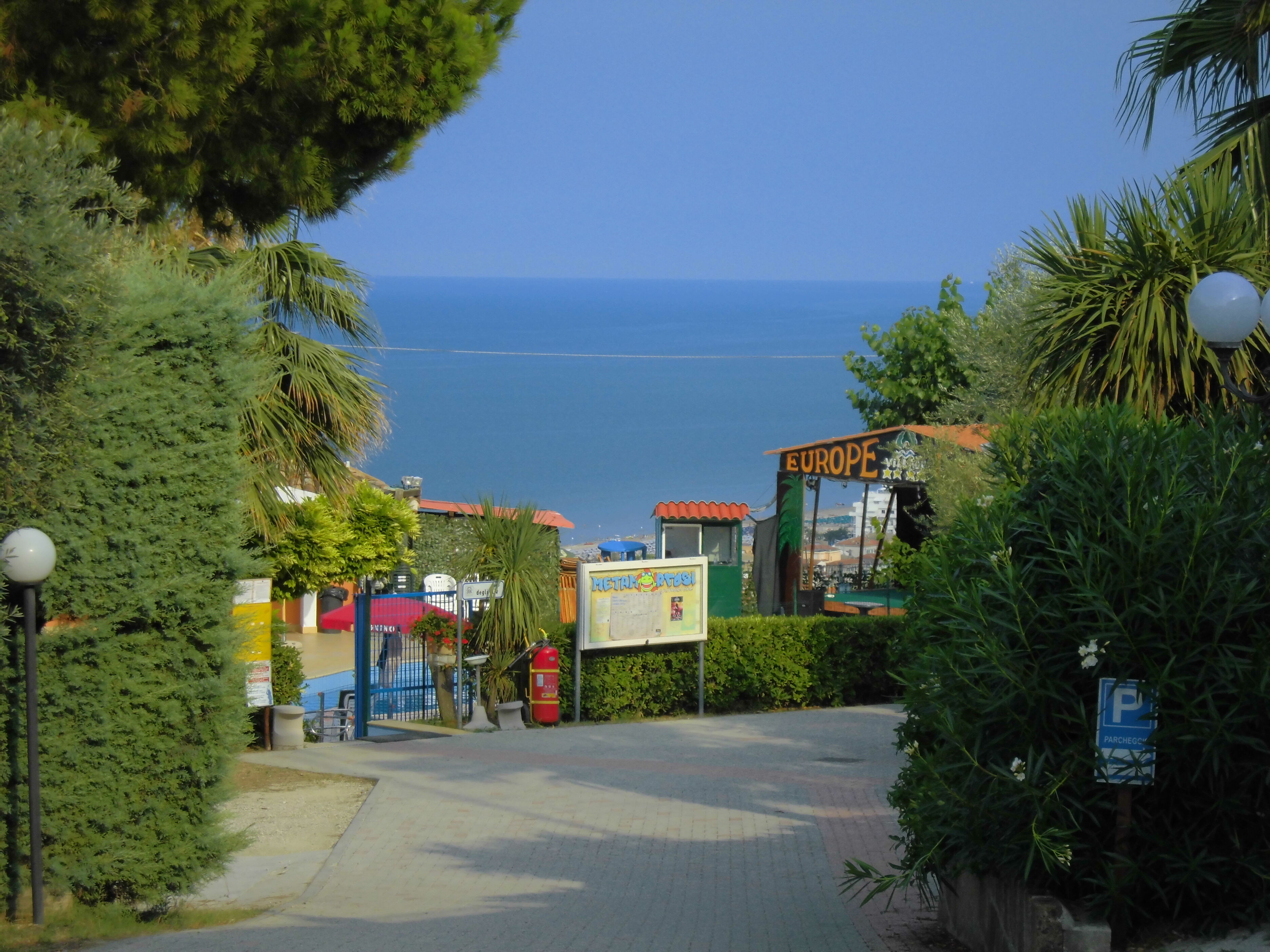 Europe Garden (Glamping)
