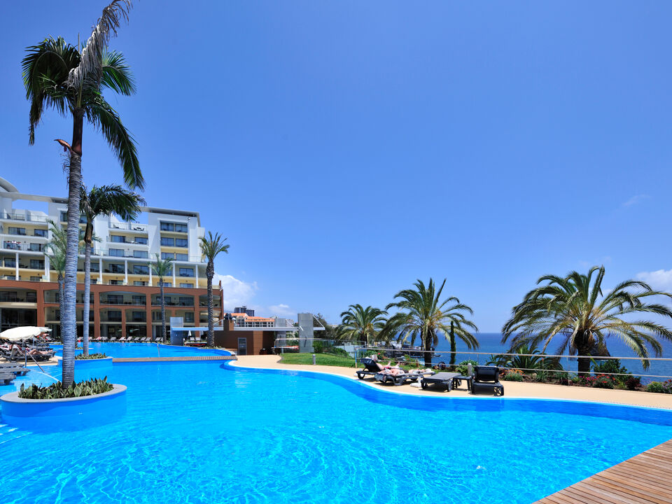 Pestana Promenade Ocean Resort Hotel