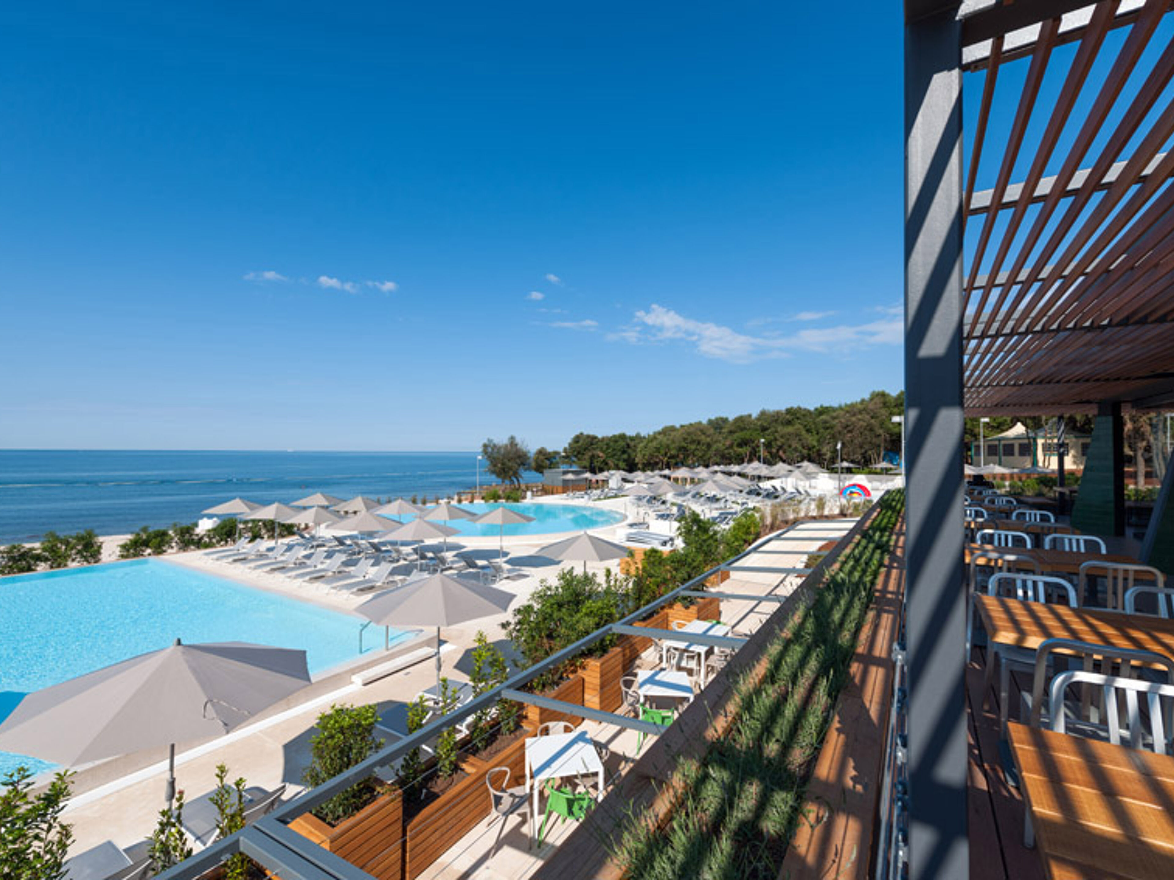 Maistra Select Amarin Resort