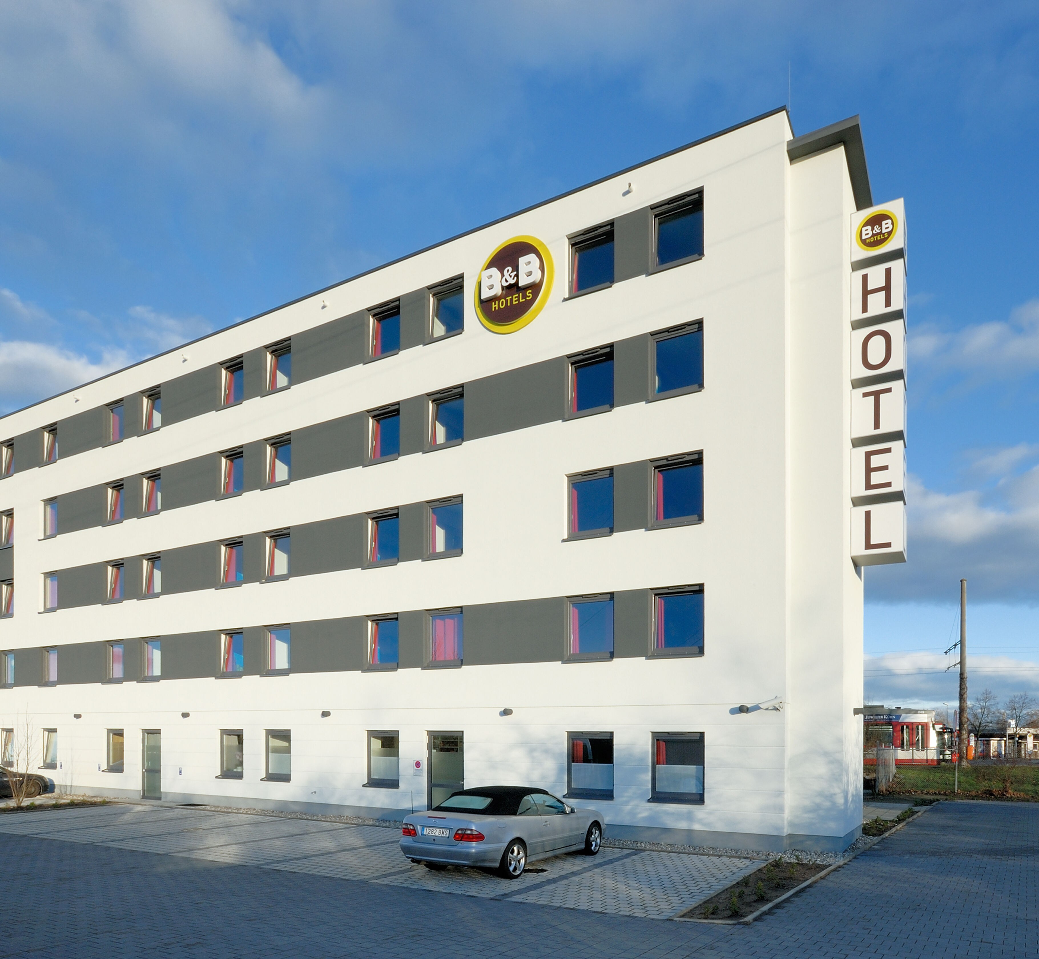 B&B Hotel Freiburg-Süd