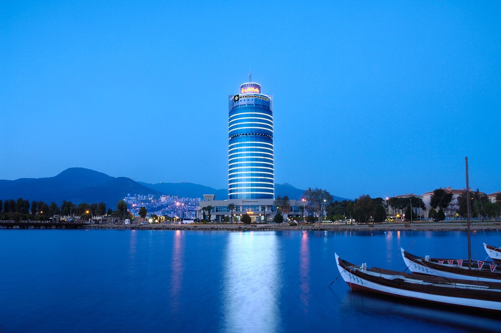 wyndham-grand-izmir-ozdilek