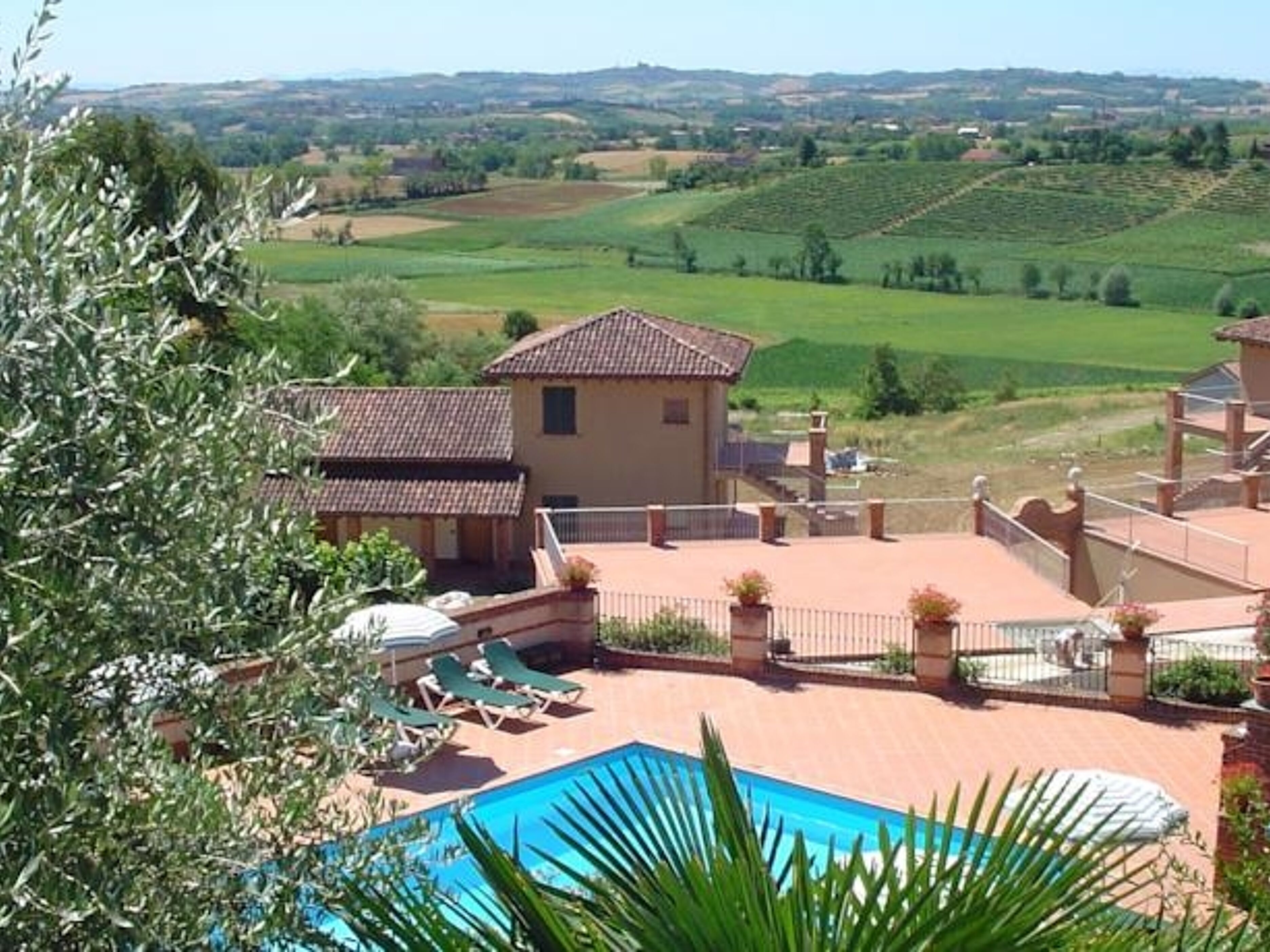 Ariotto Village