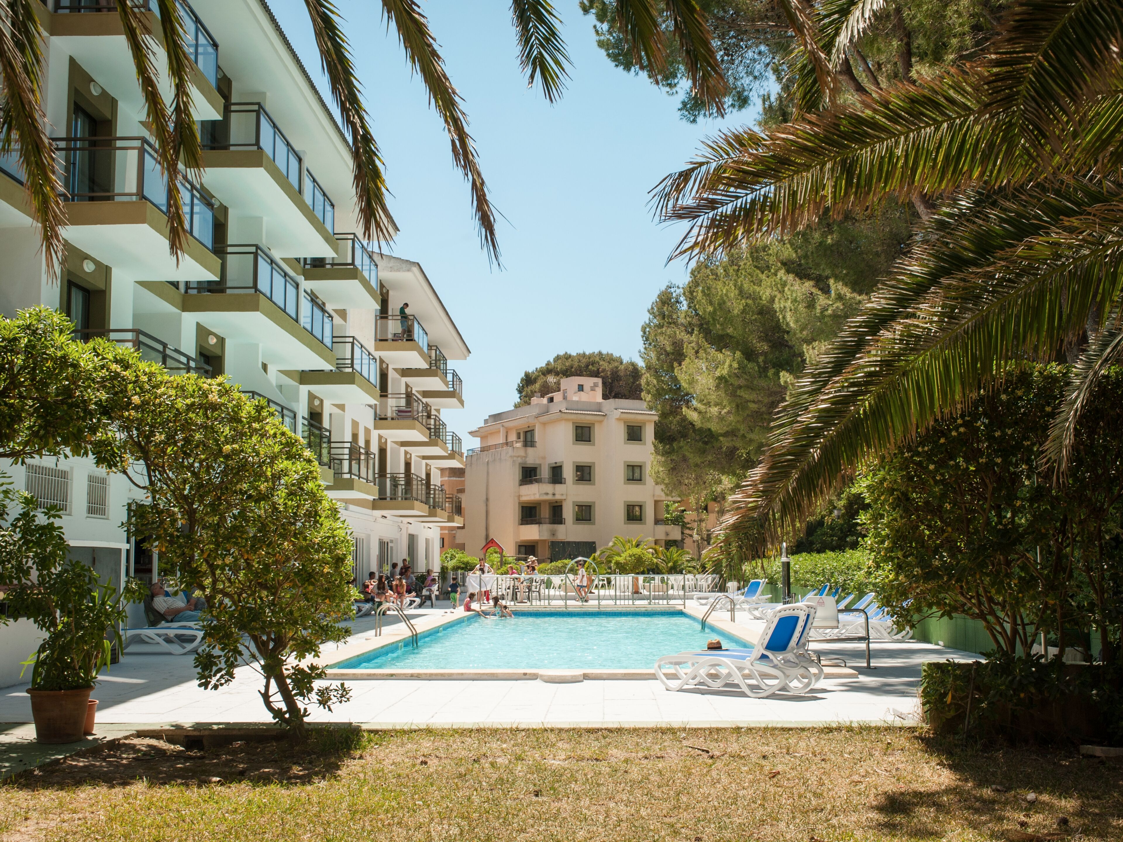 Guya Wave Hotel