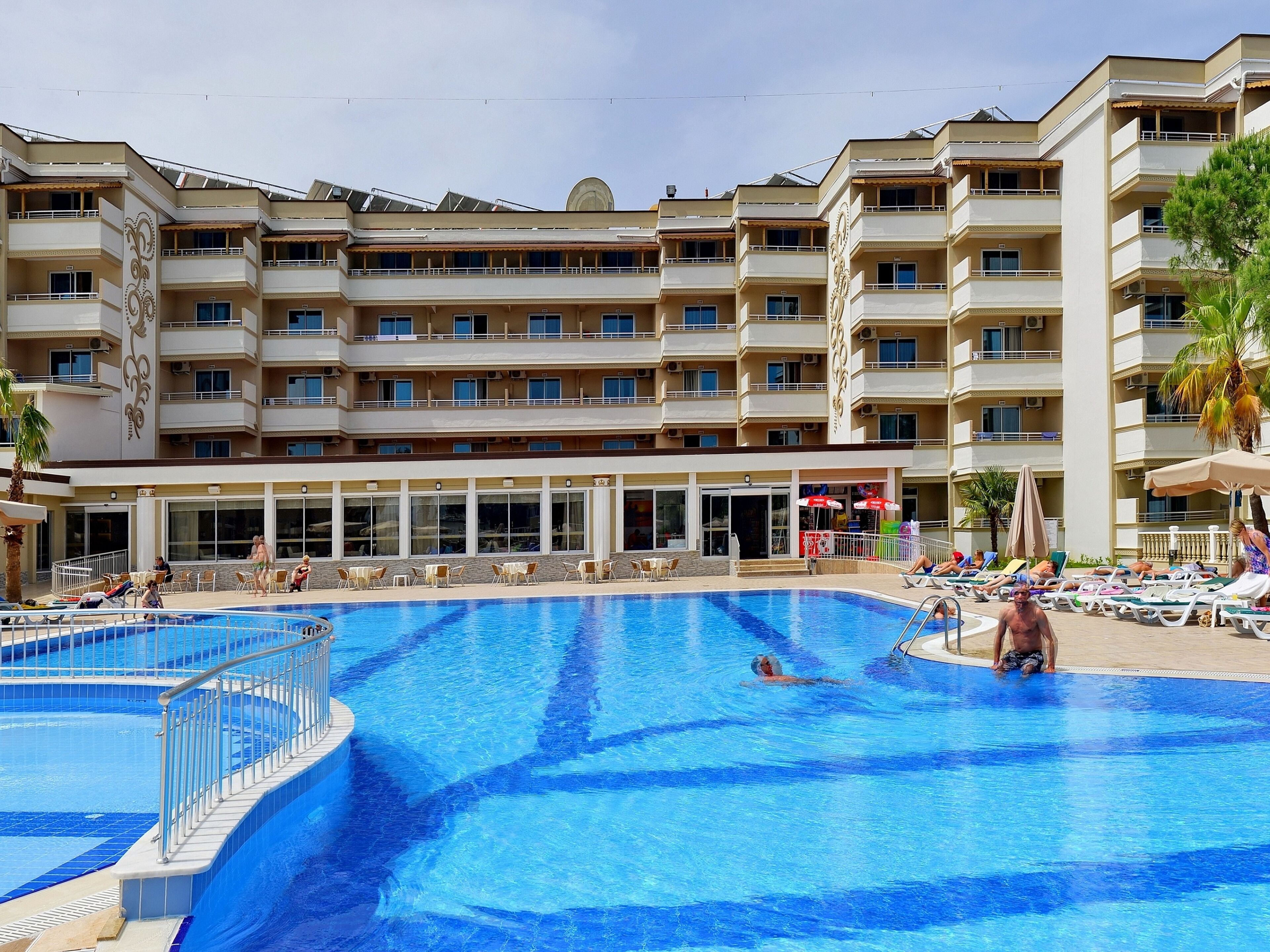 Linda Resort Hotel