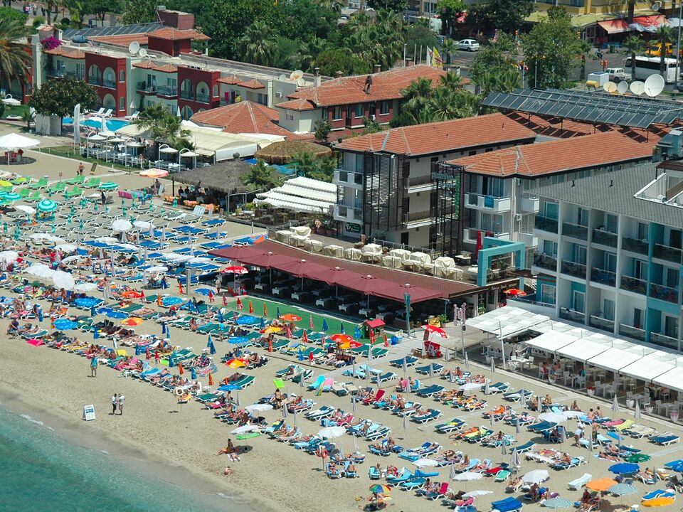 Palmiye Beach