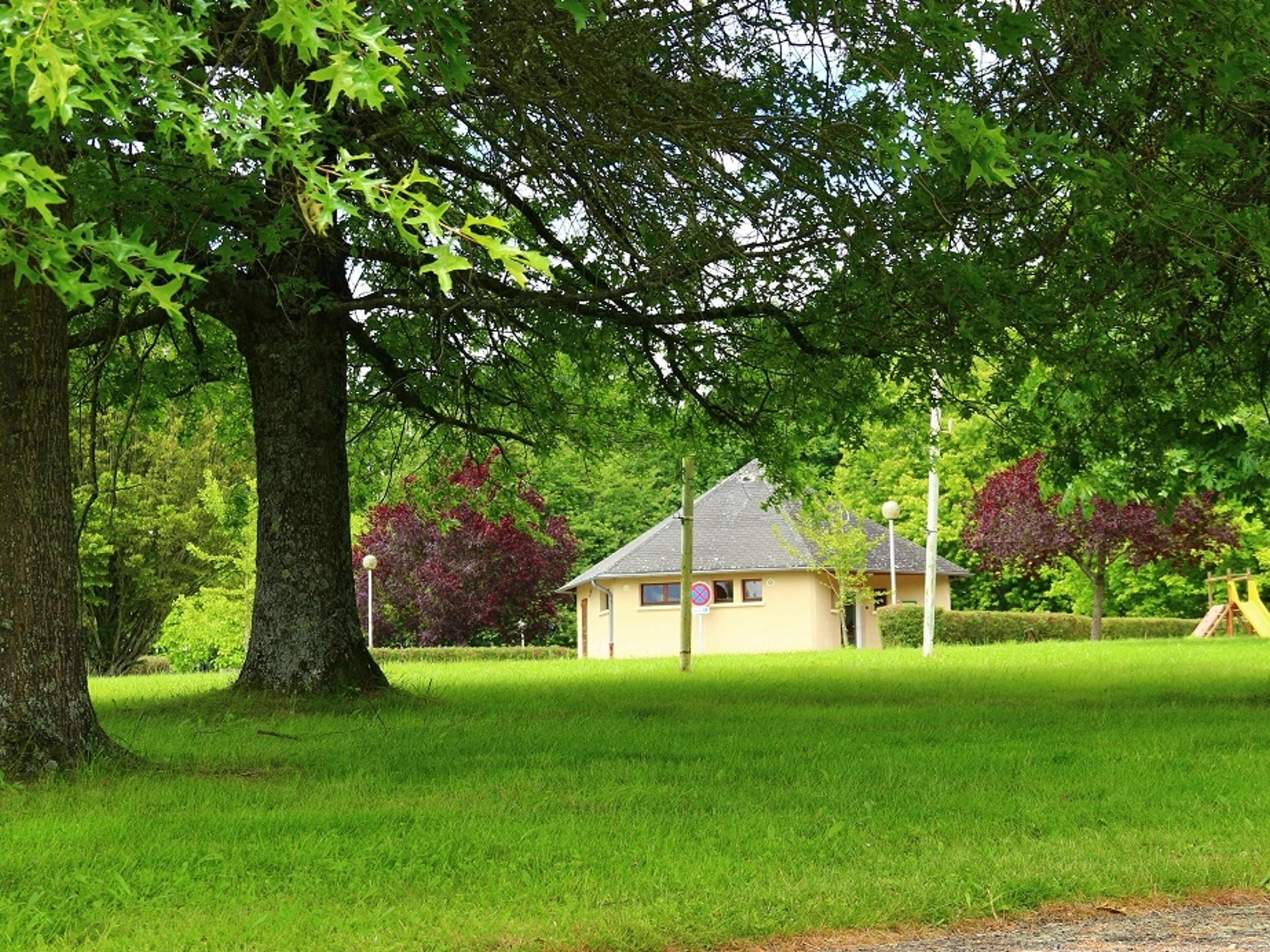 Camping Dun-le-Palestel