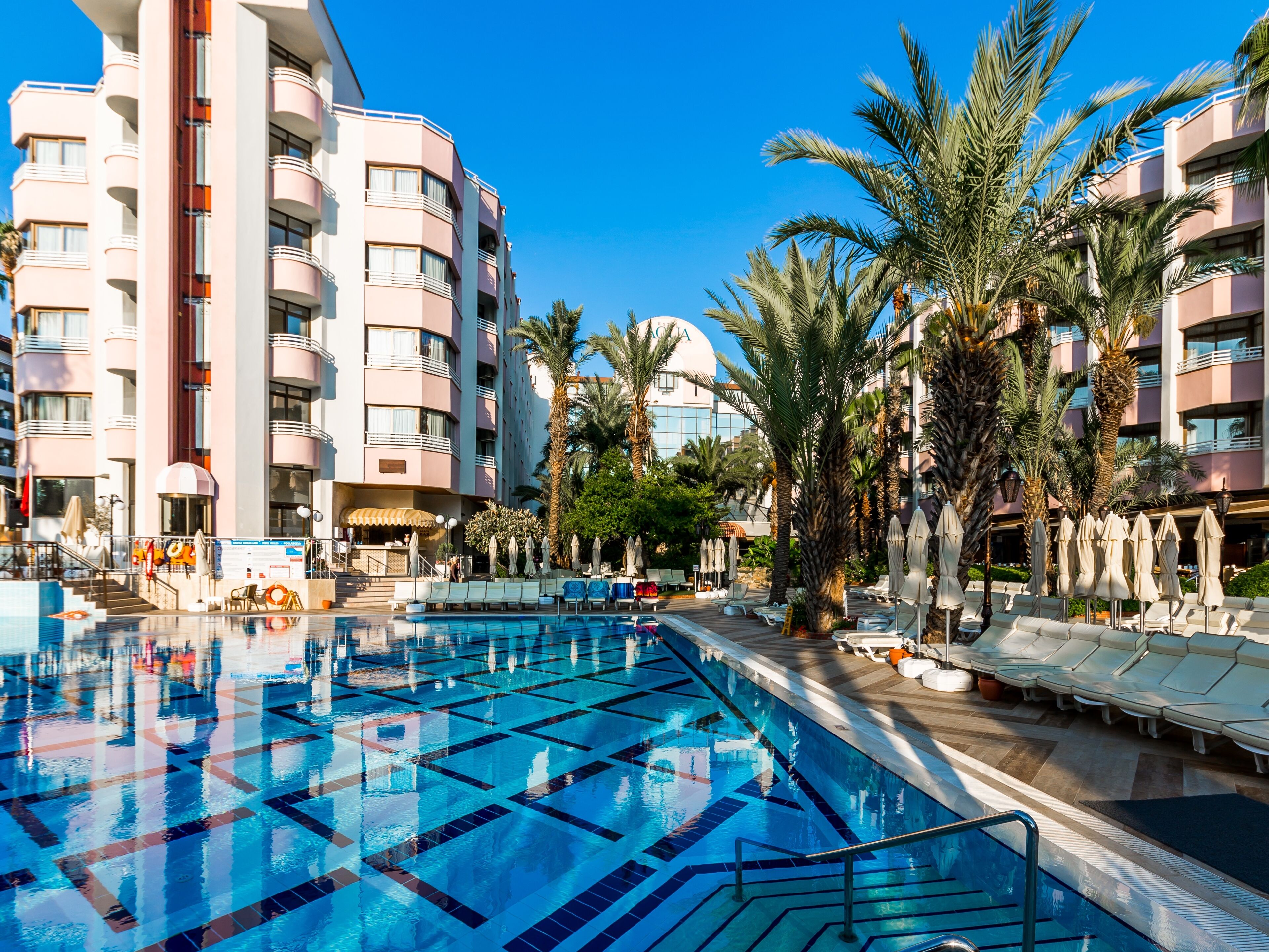 Aqua Hotel
