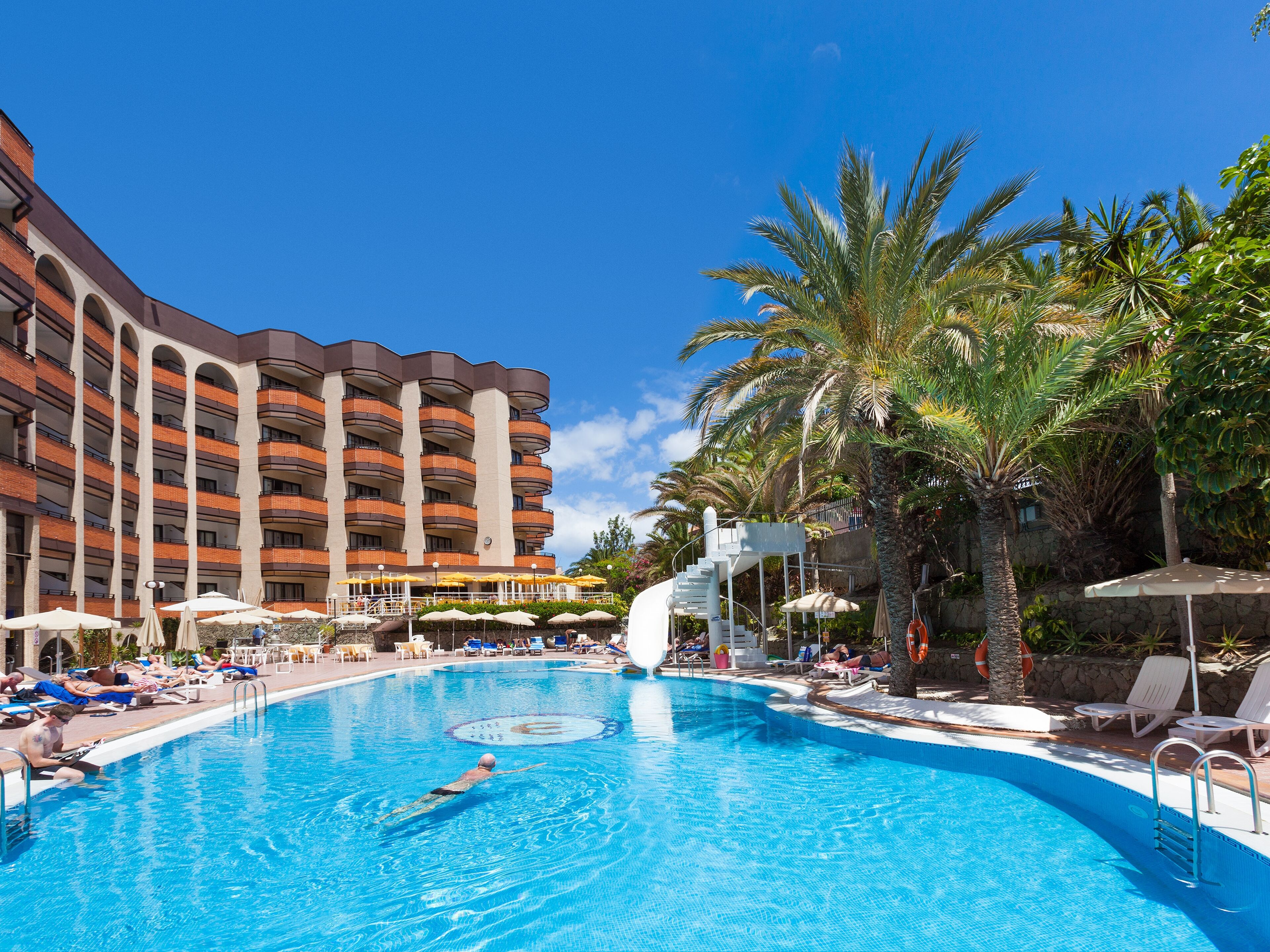 MUR Hotel Neptuno