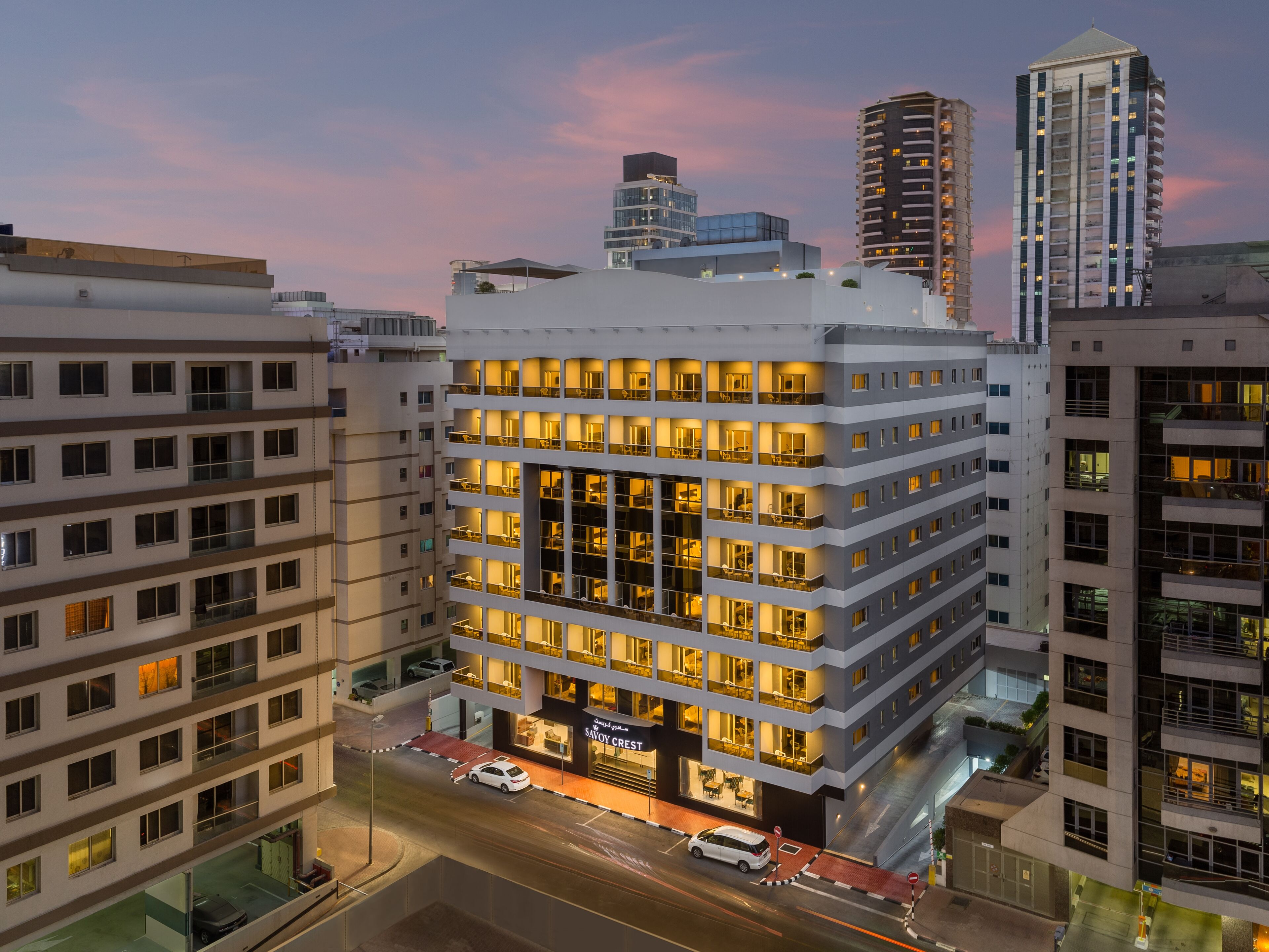 Hotel Savoy Crest