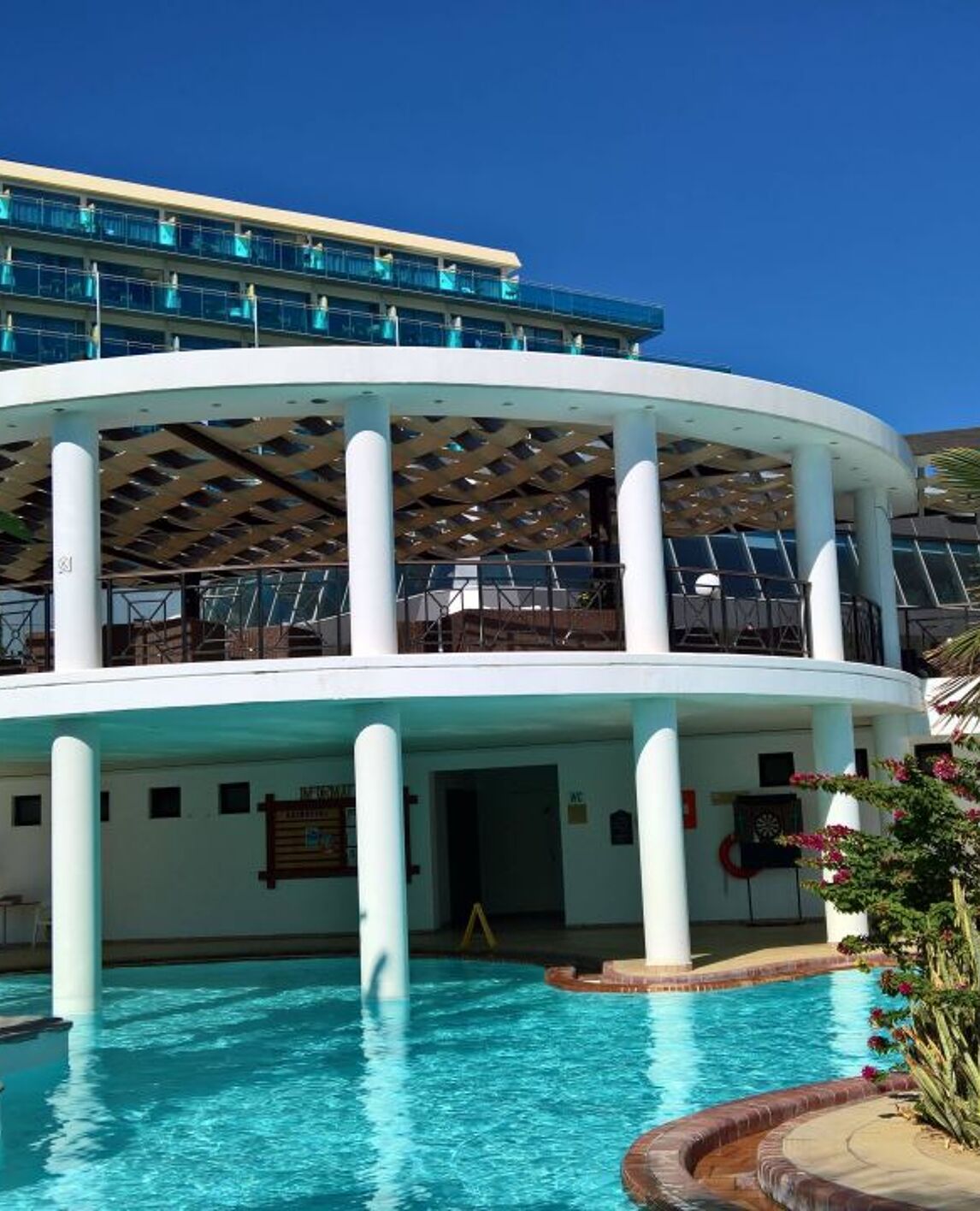 calypso-beach-hotel