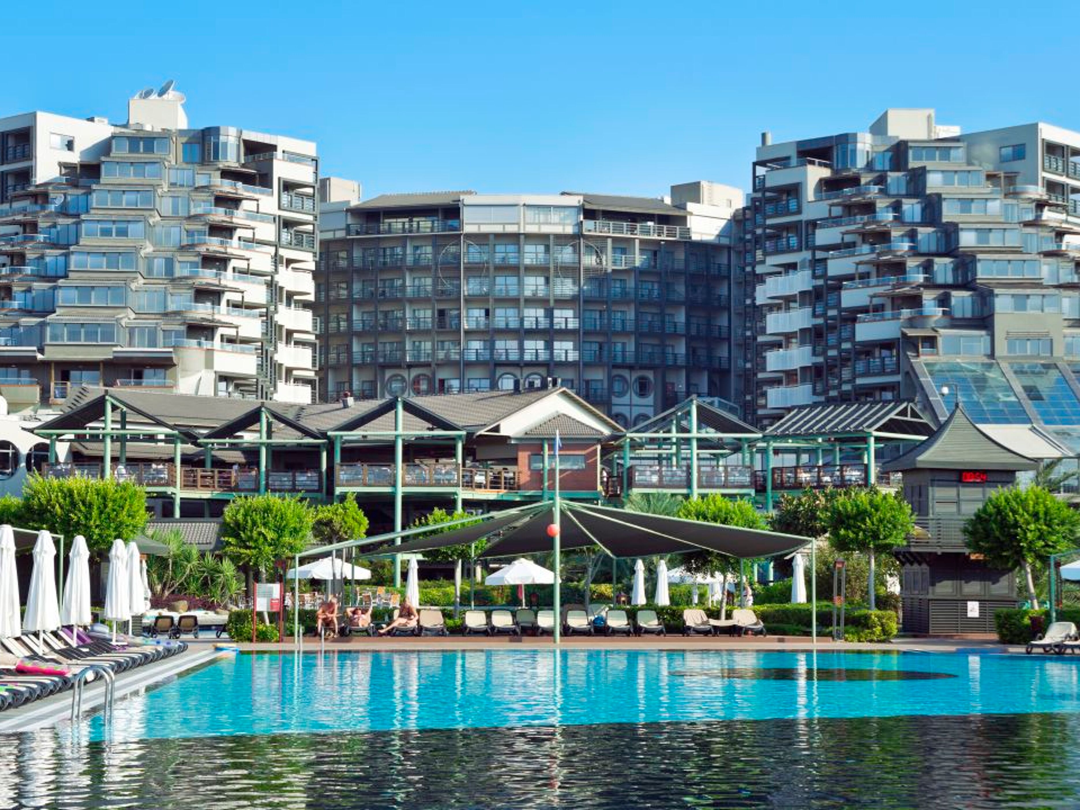 Limak Lara De Luxe Hotel