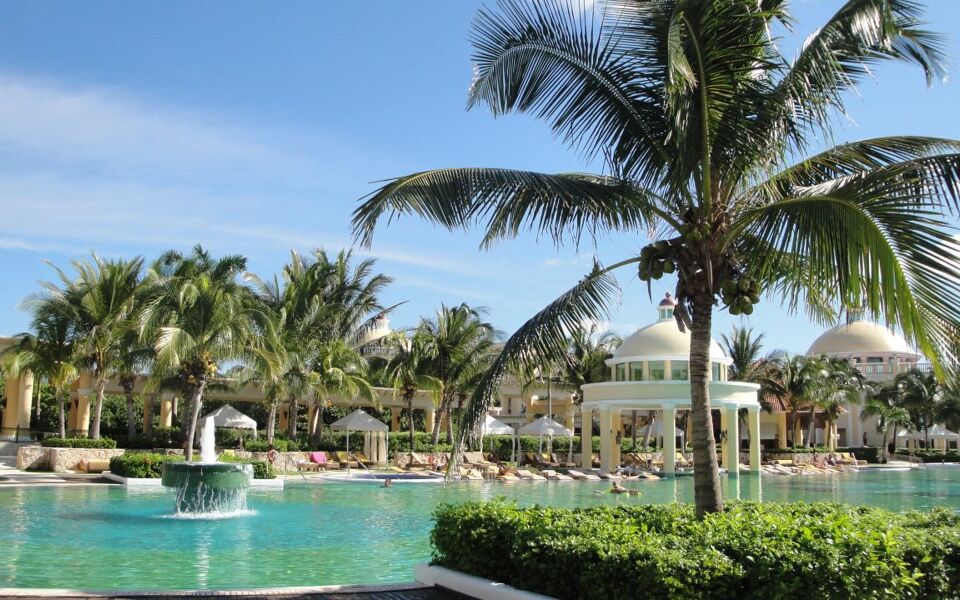 JOIA Paraiso by Iberostar