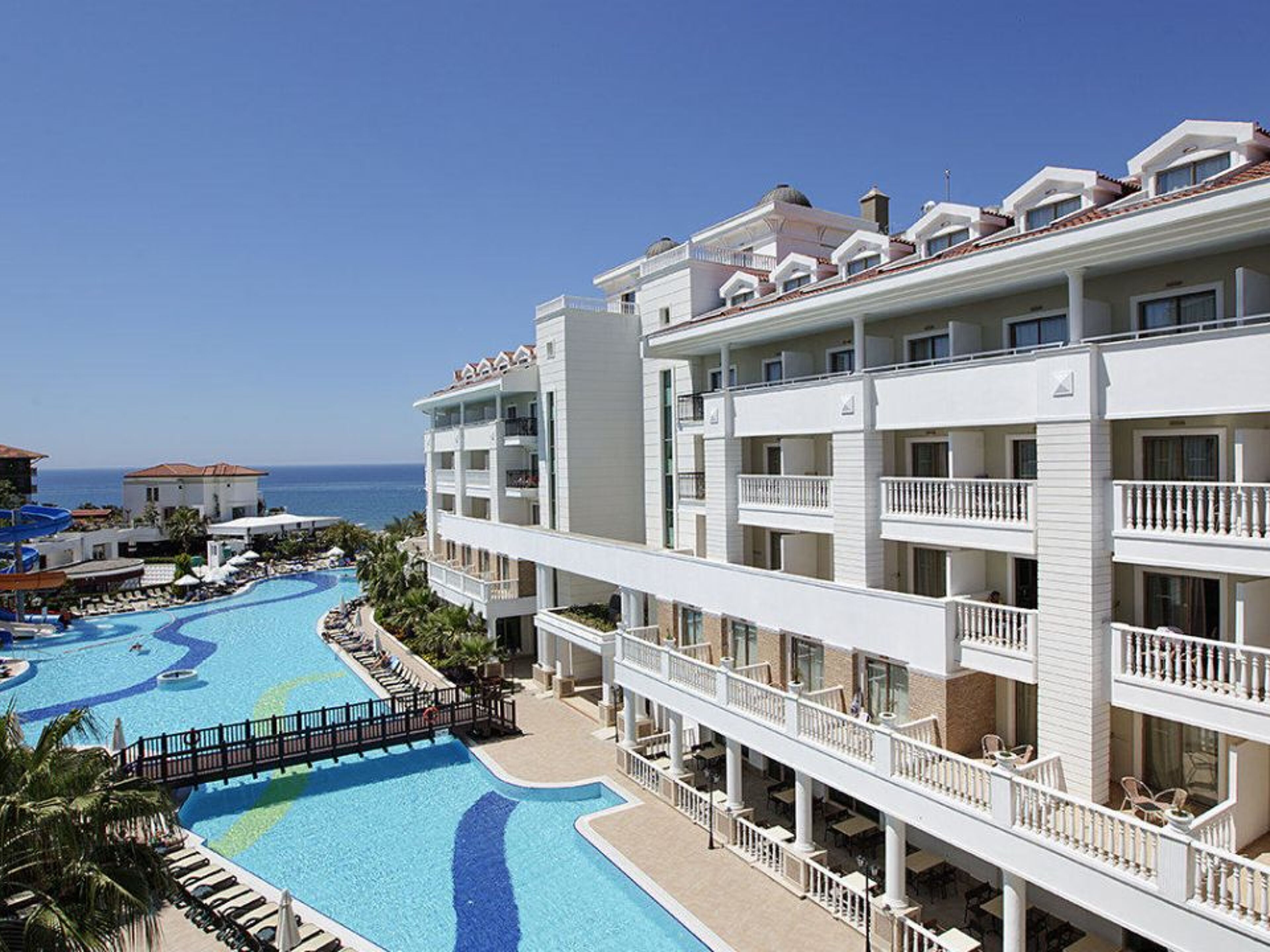 Alba Queen Hotel