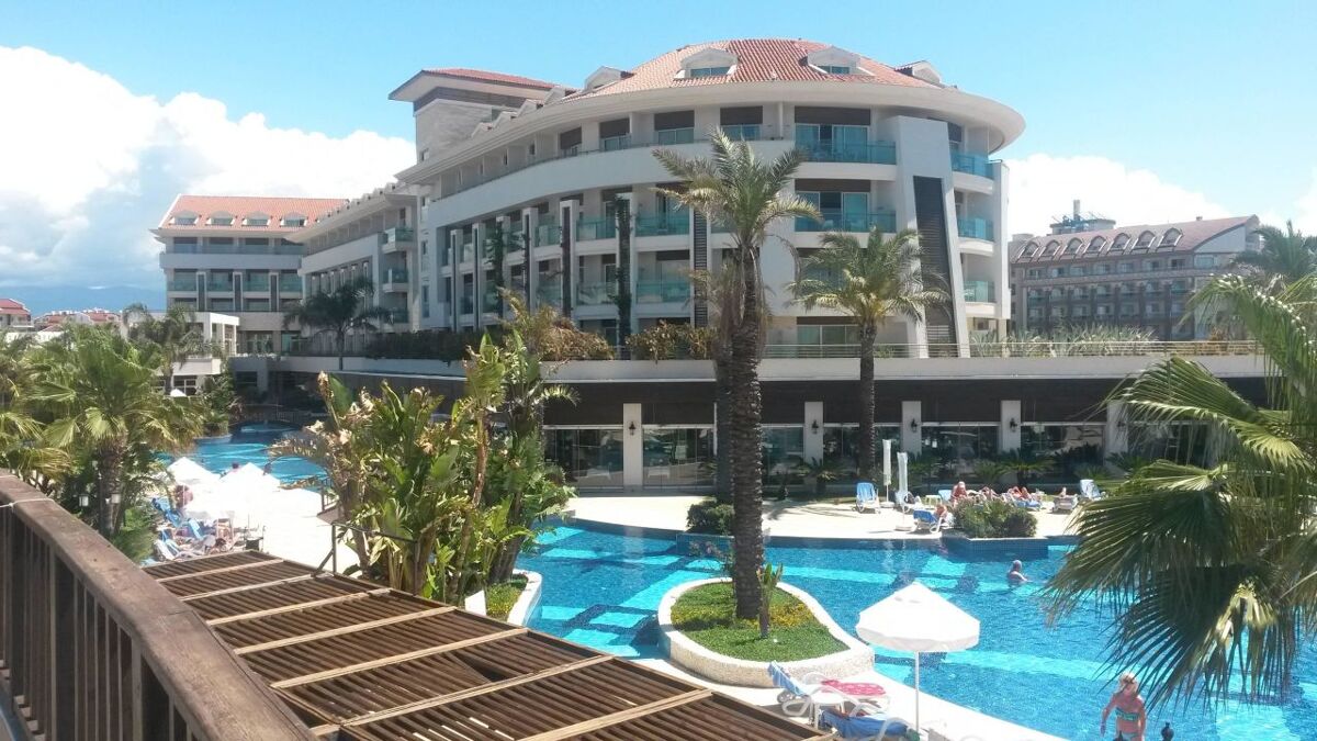 sunis-evren-beach-resort-hotel-spa
