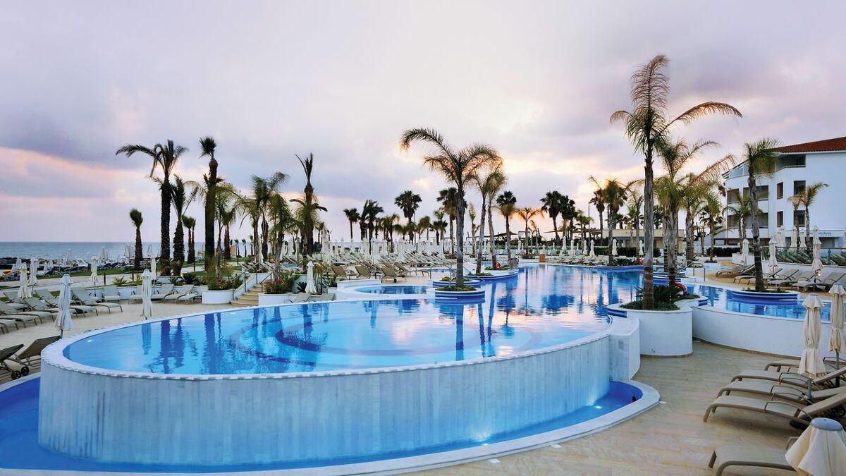 olympic-lagoon-resort-paphos