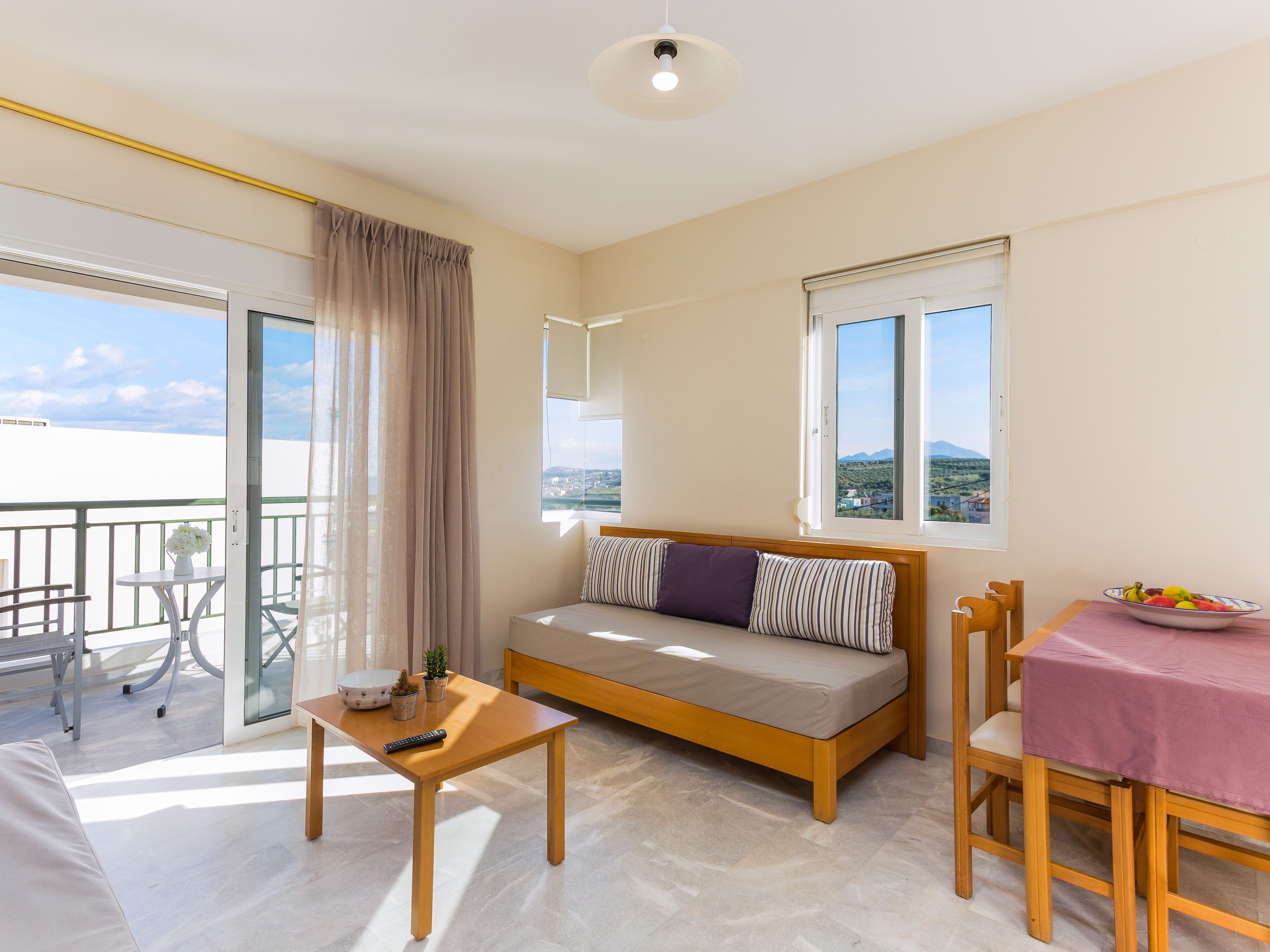 Radamanthy's Hotel & Appartementen