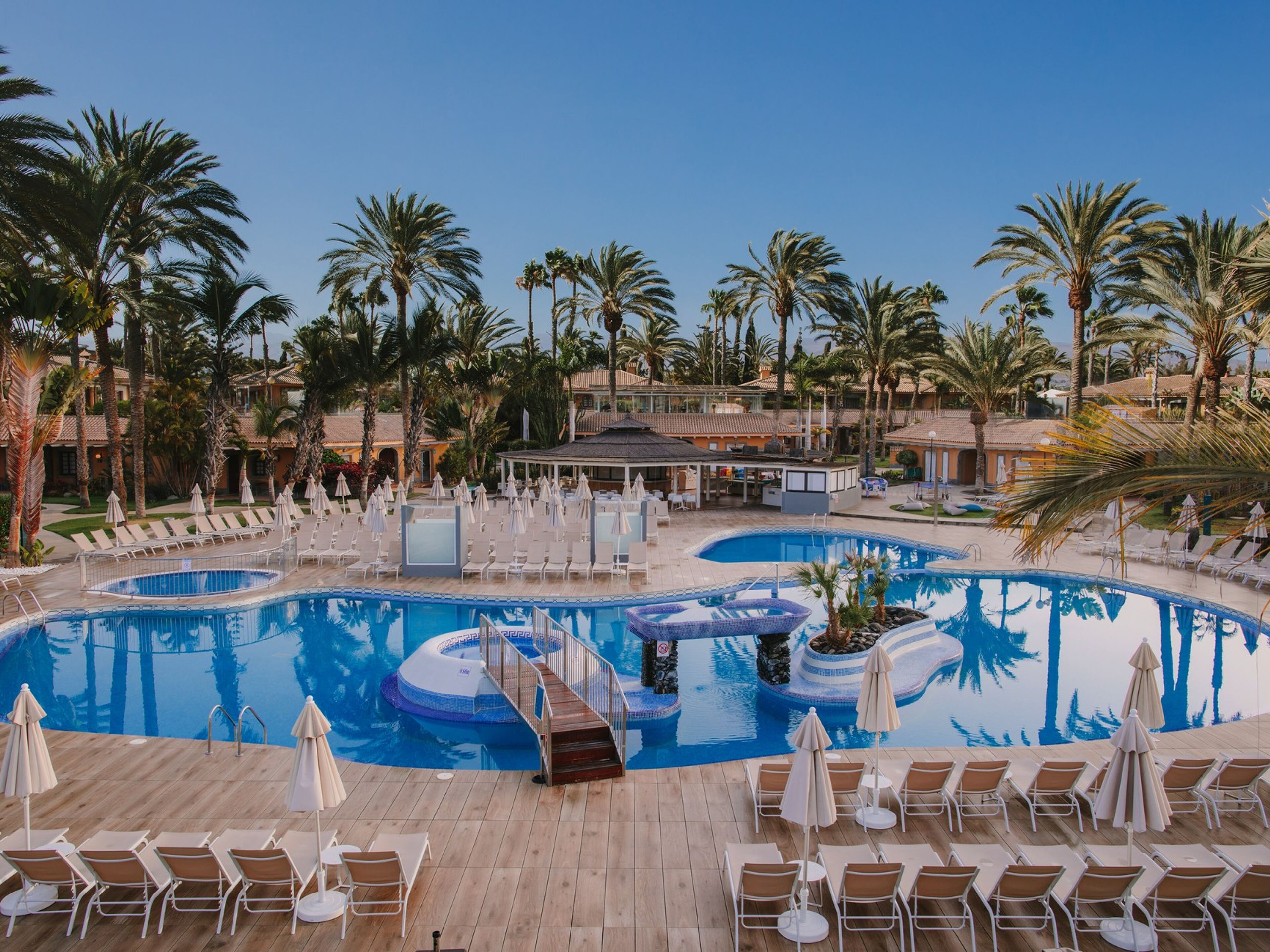 Dunas Suite & Villas Resort