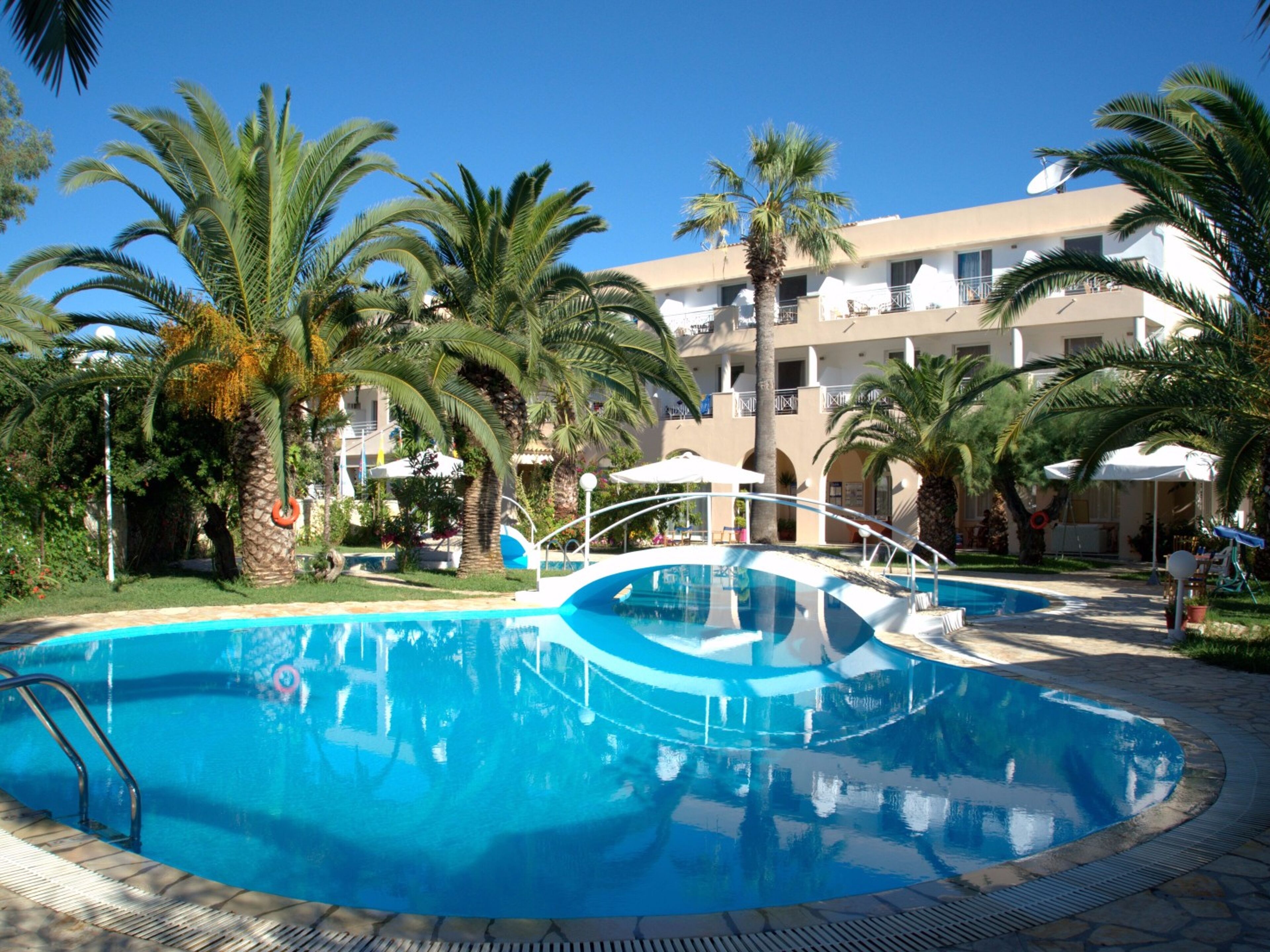 Three Stars Hotel Village