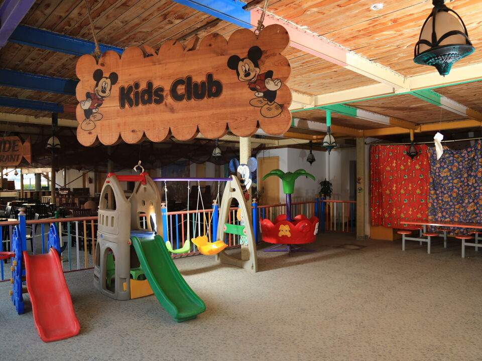 Minamark Beach Resort