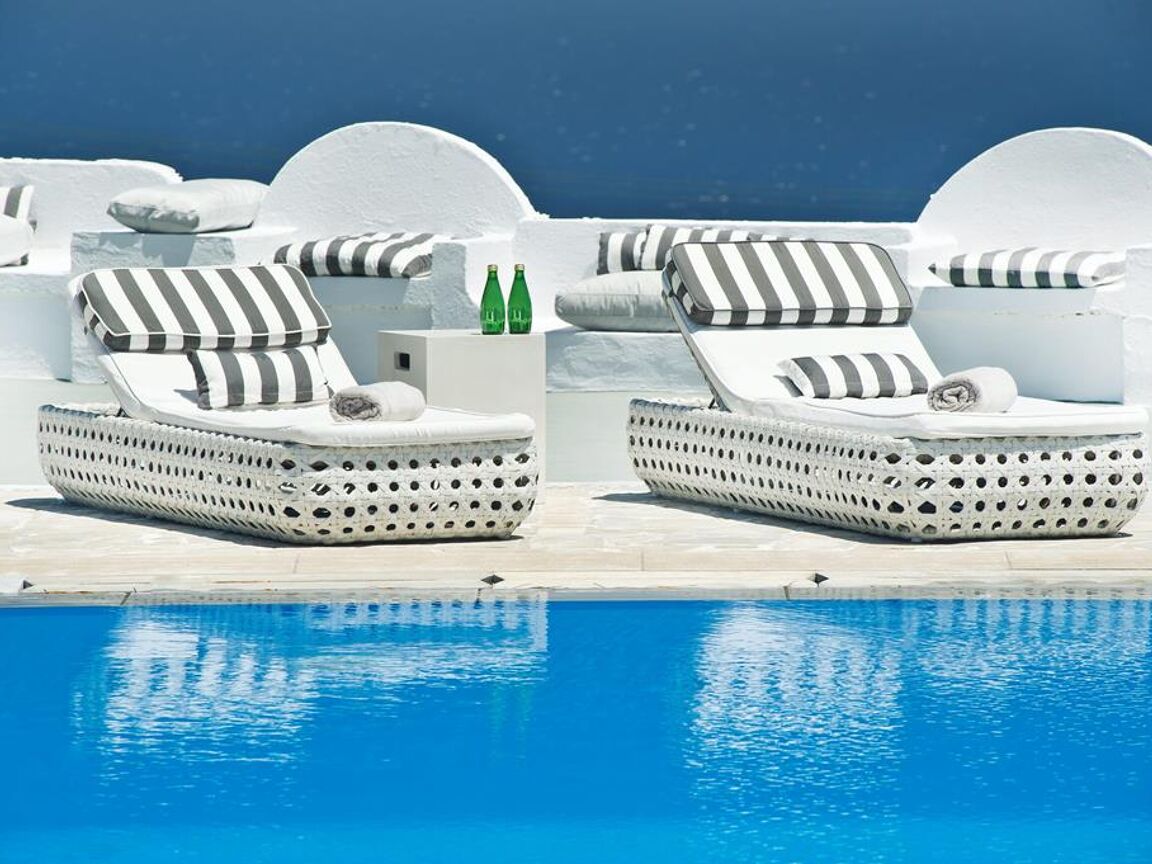 Santorini Palace