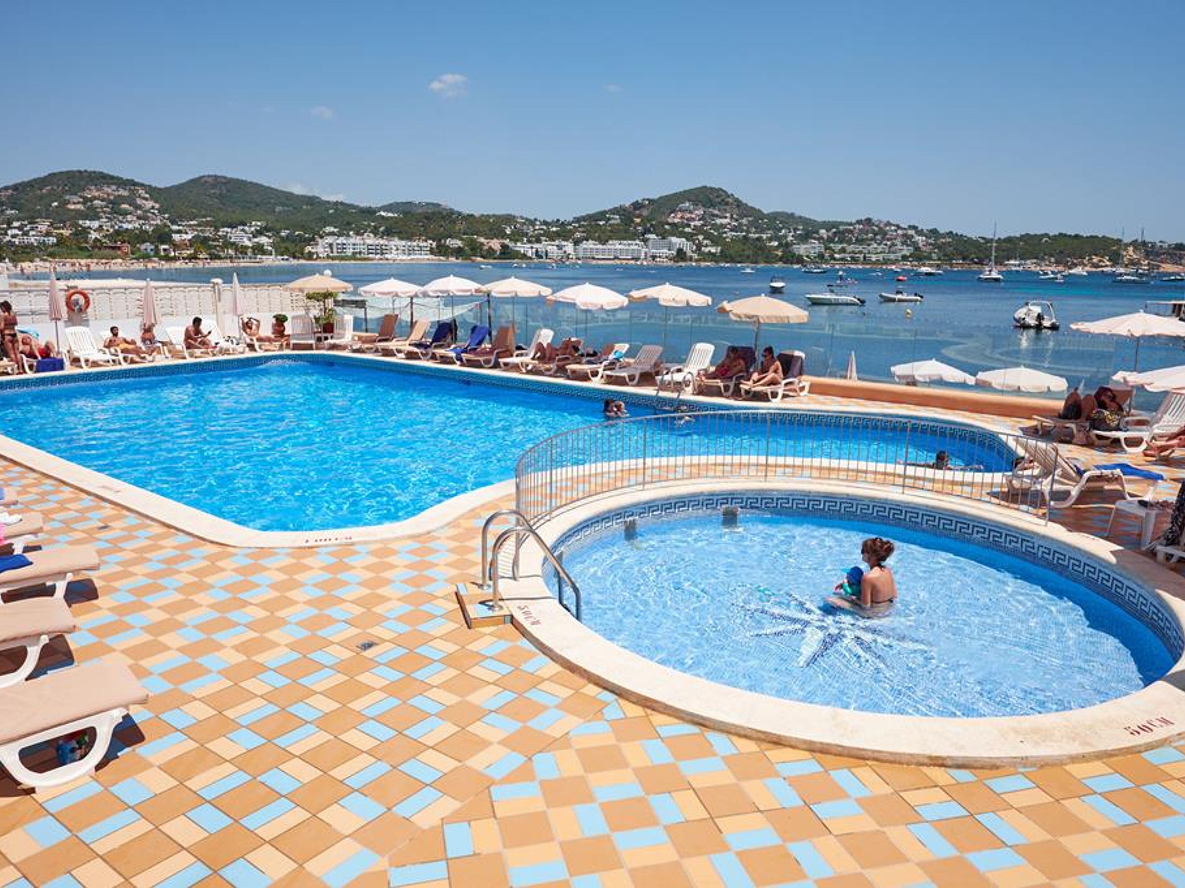 Hotel Argos