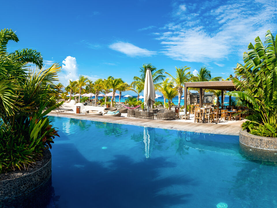 Delfins Beach Resort