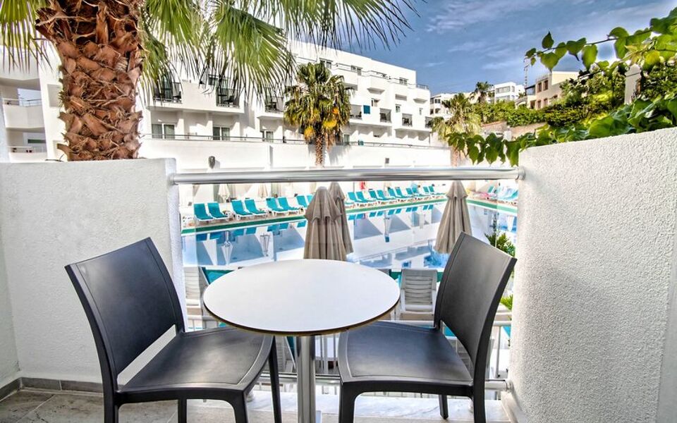 Club Shark Hotel