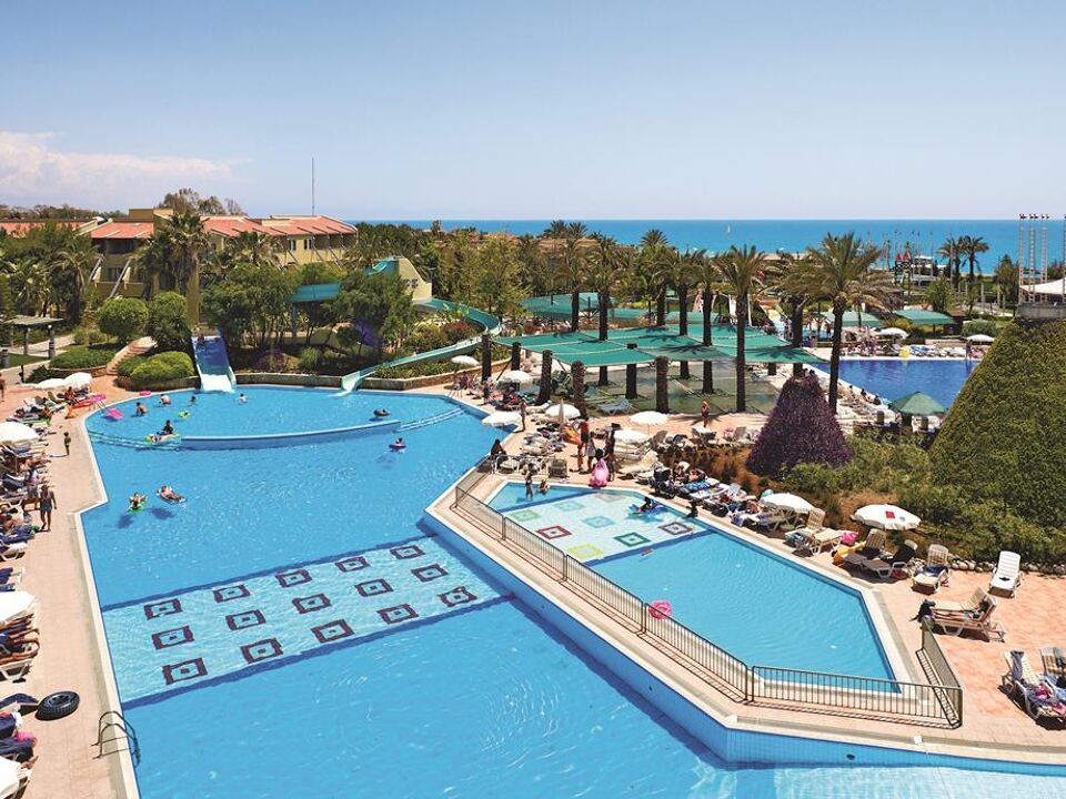 Pegasos World Hotel