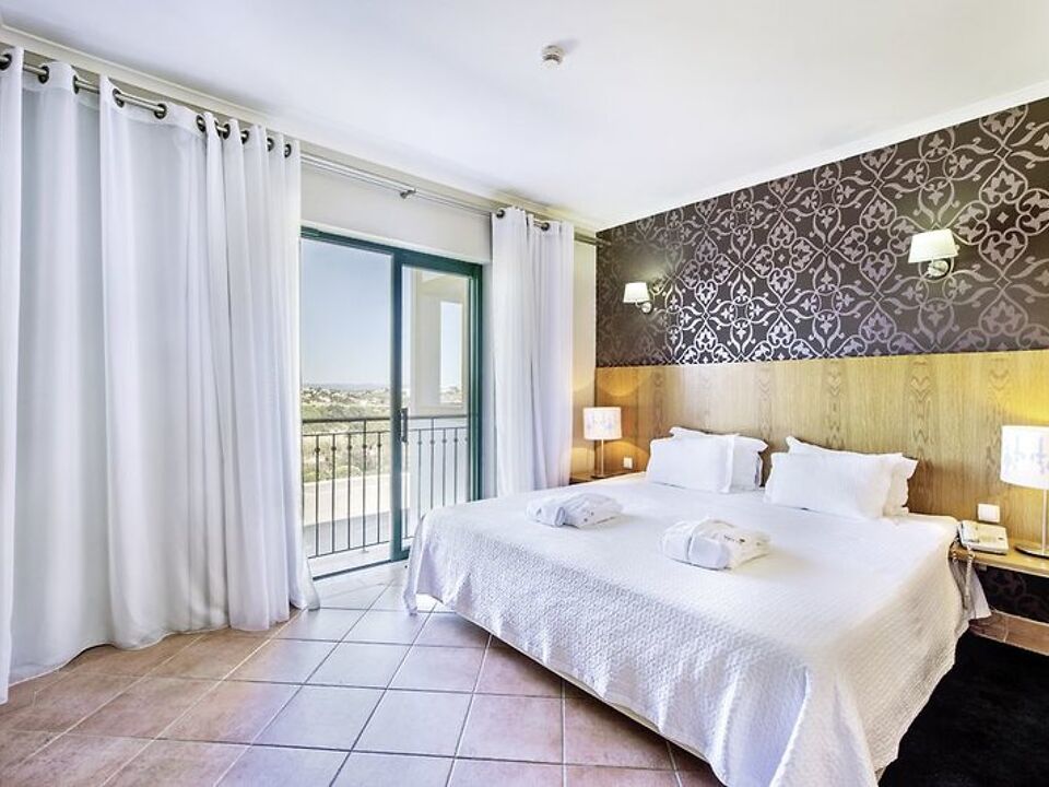 Vale d'El Rei Suite & Villas Hotel