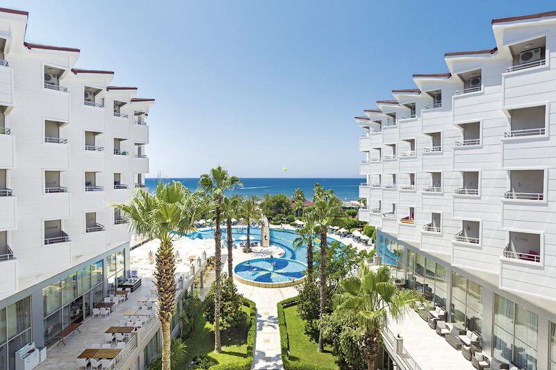 hotel-terrace-beach-resort